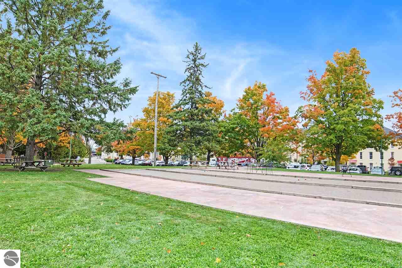 800 Cottageview Drive # 317