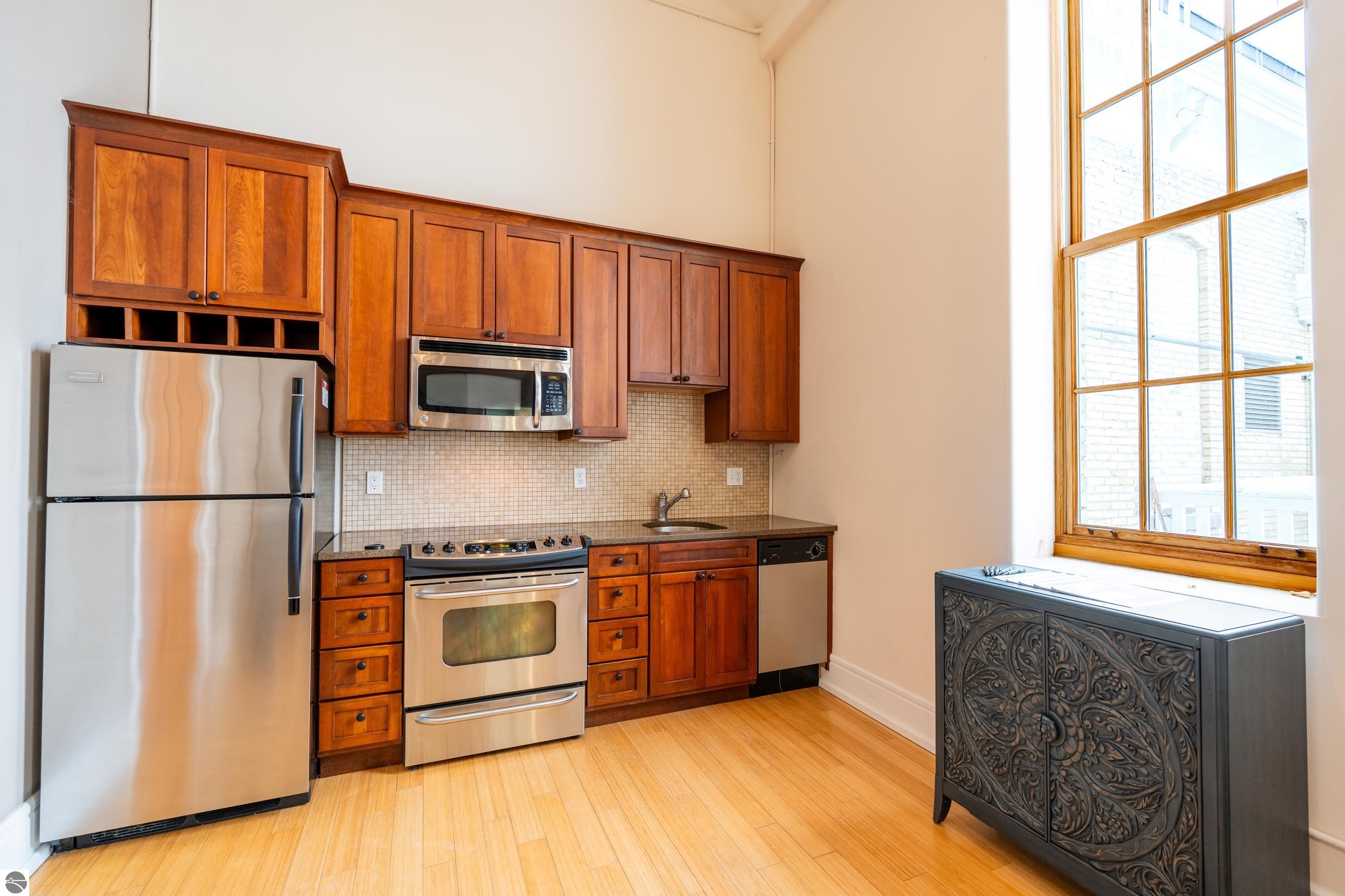 800 Cottageview Drive # 317