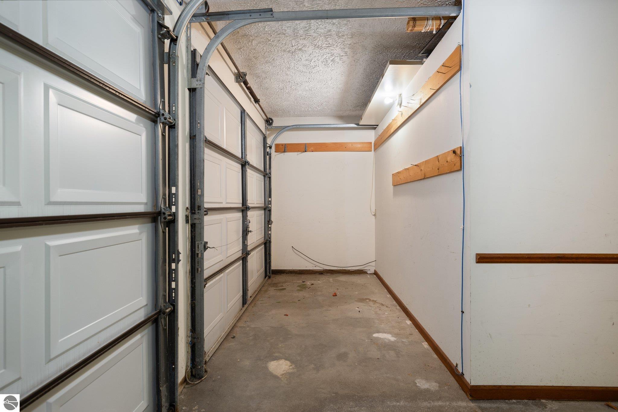 2135 Hammond Place Unit: West