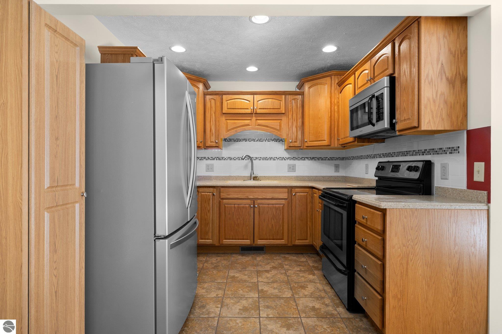 2135 Hammond Place Unit: West