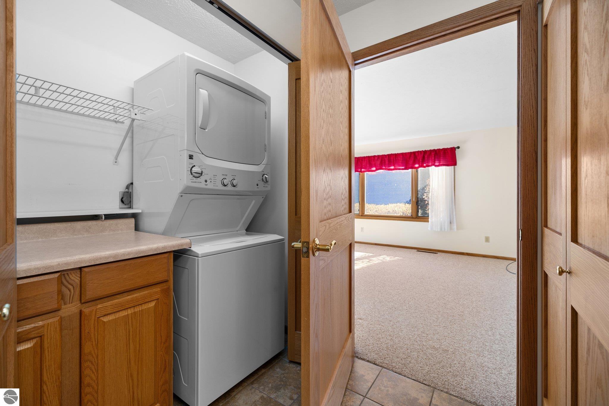 2135 Hammond Place Unit: West