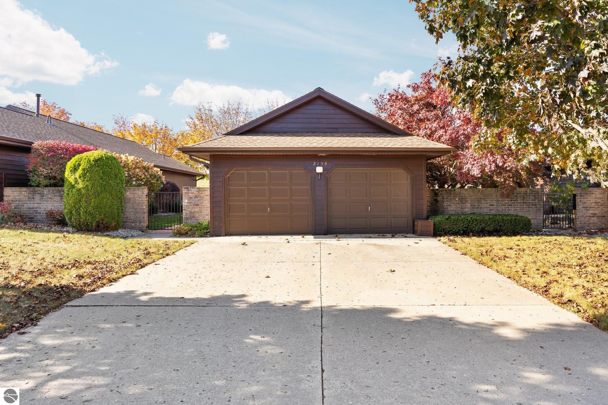 2135 Hammond Place Unit: West