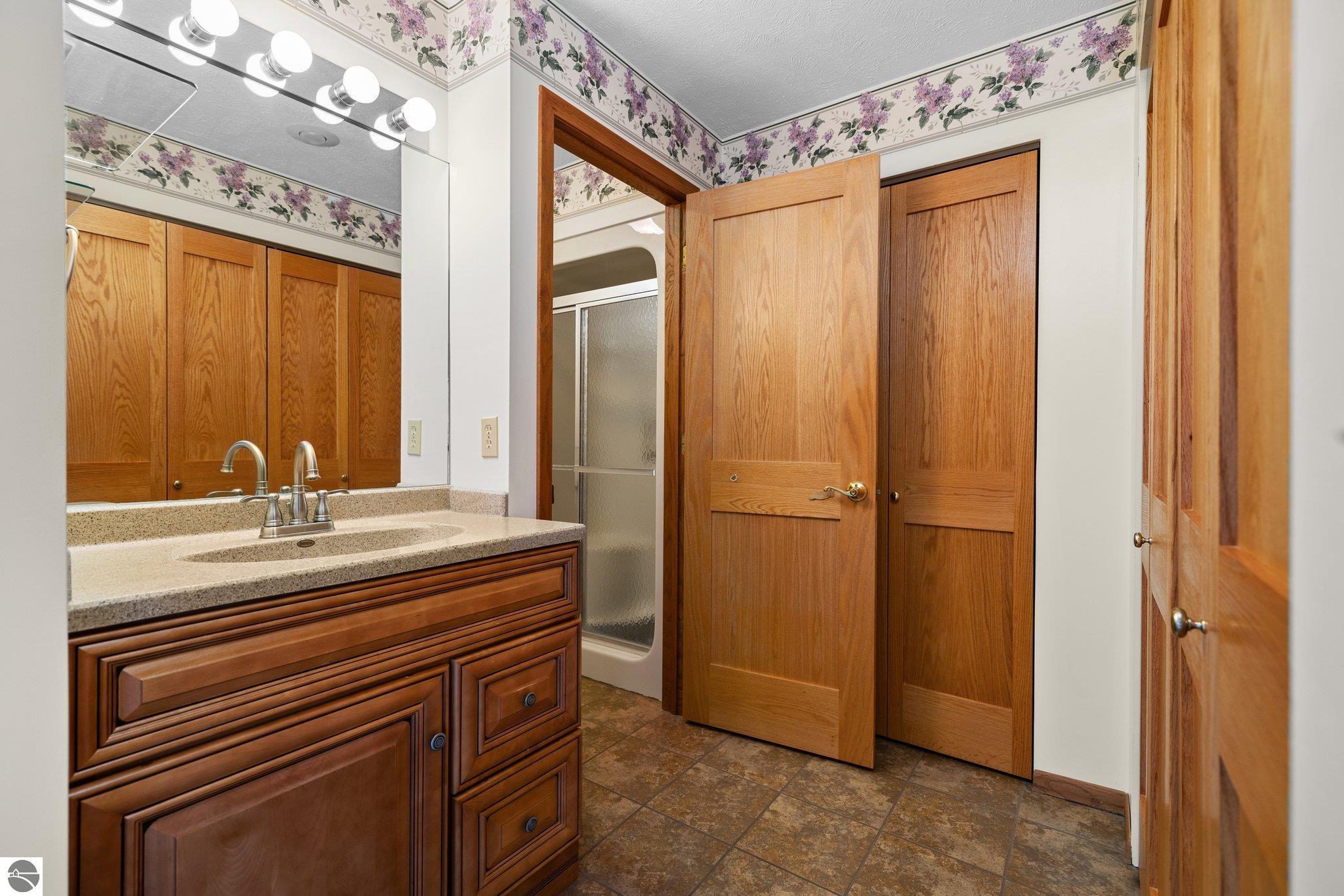 2135 Hammond Place Unit: West