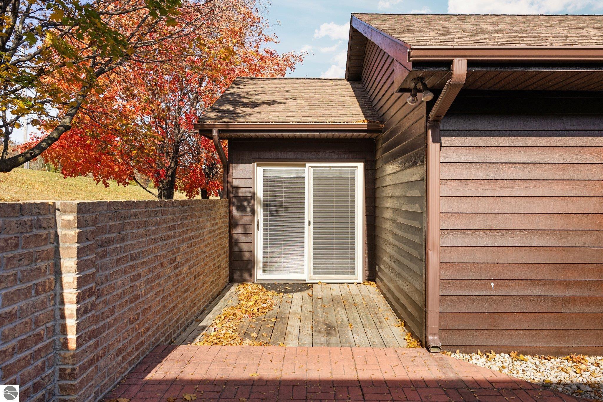 2135 Hammond Place Unit: West