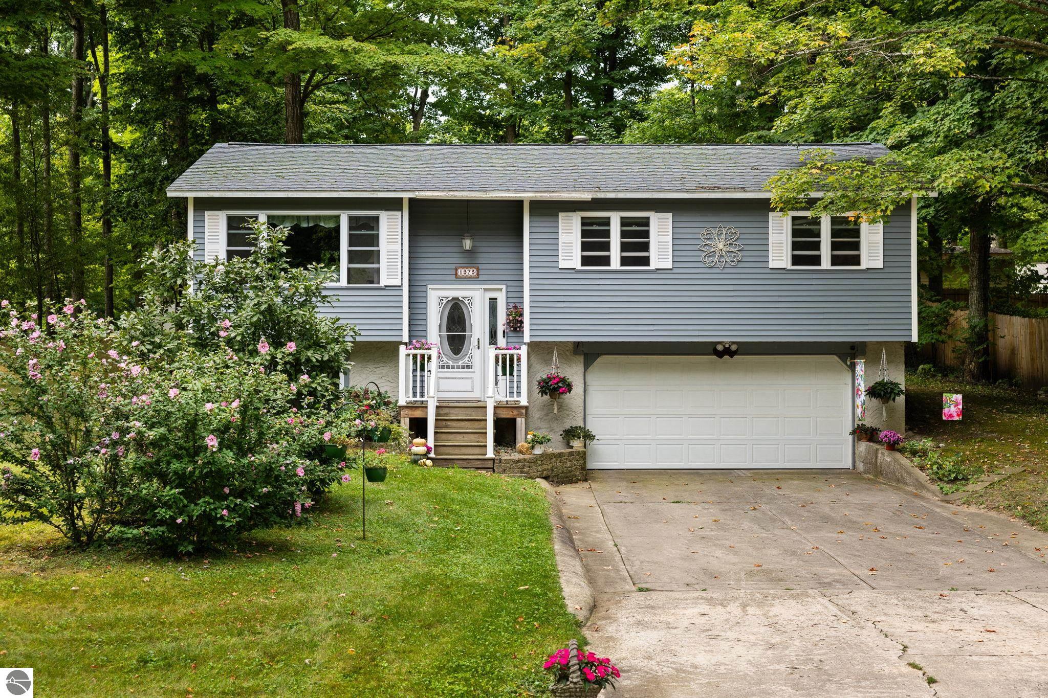 1973 Sparrow Drive