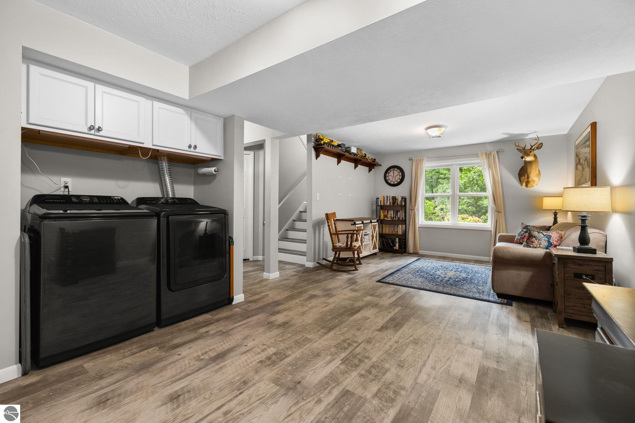 1973 Sparrow Drive