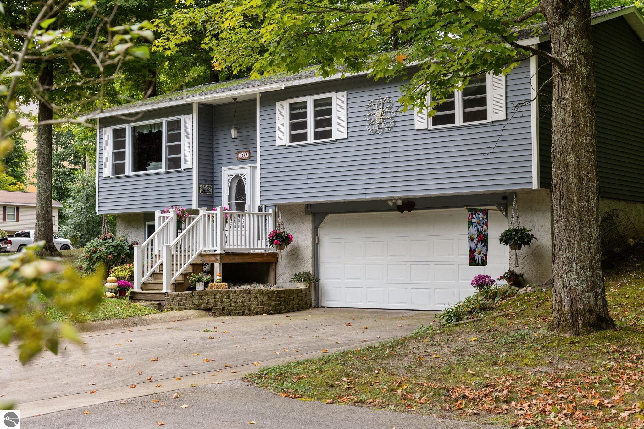 1973 Sparrow Drive