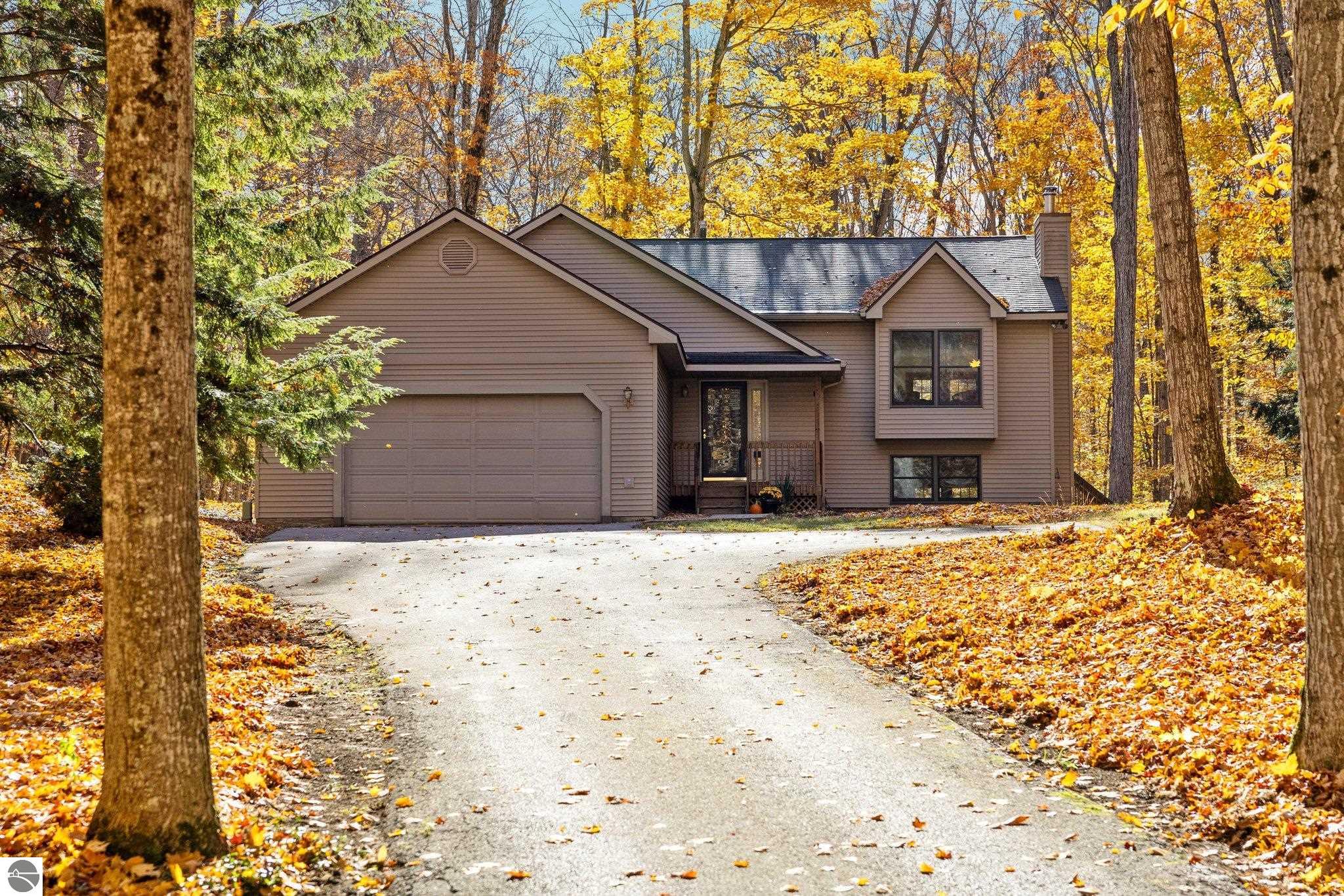 3120 E Partridge Court