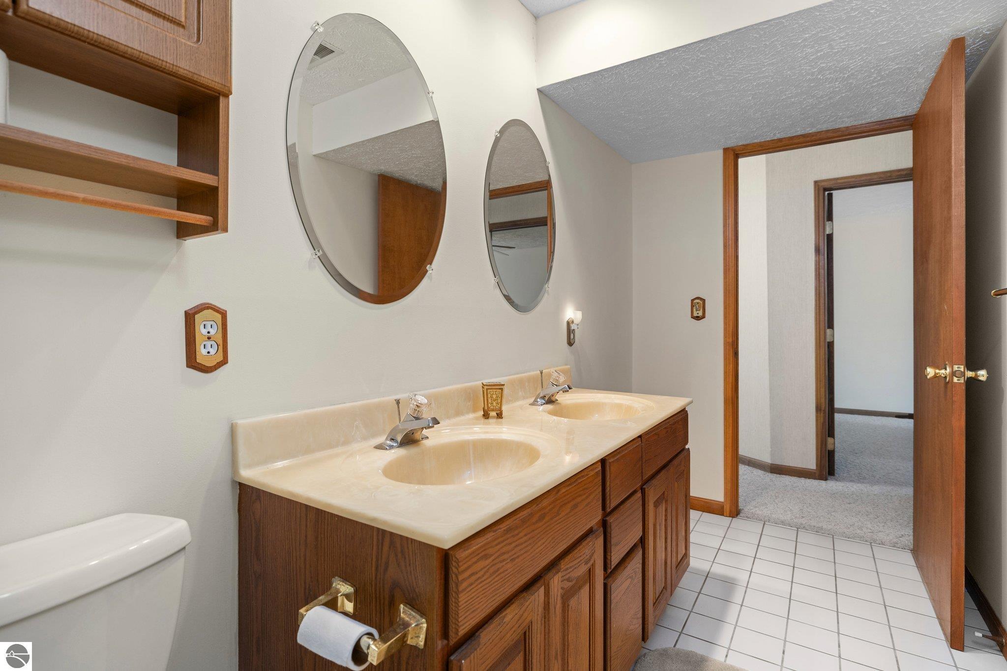 3120 E Partridge Court