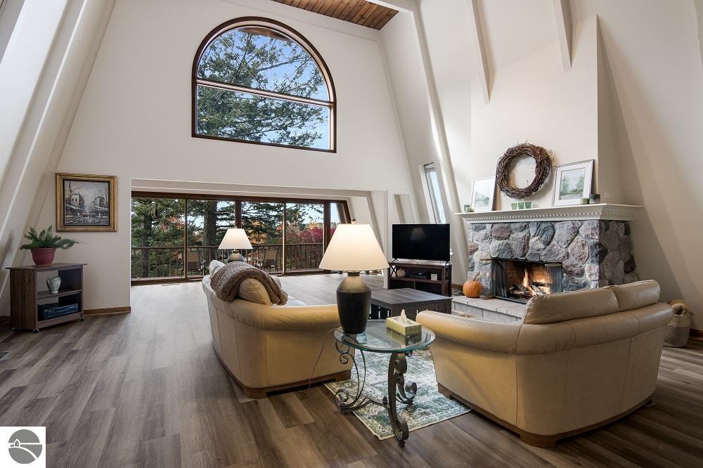 5328 Golfview Road