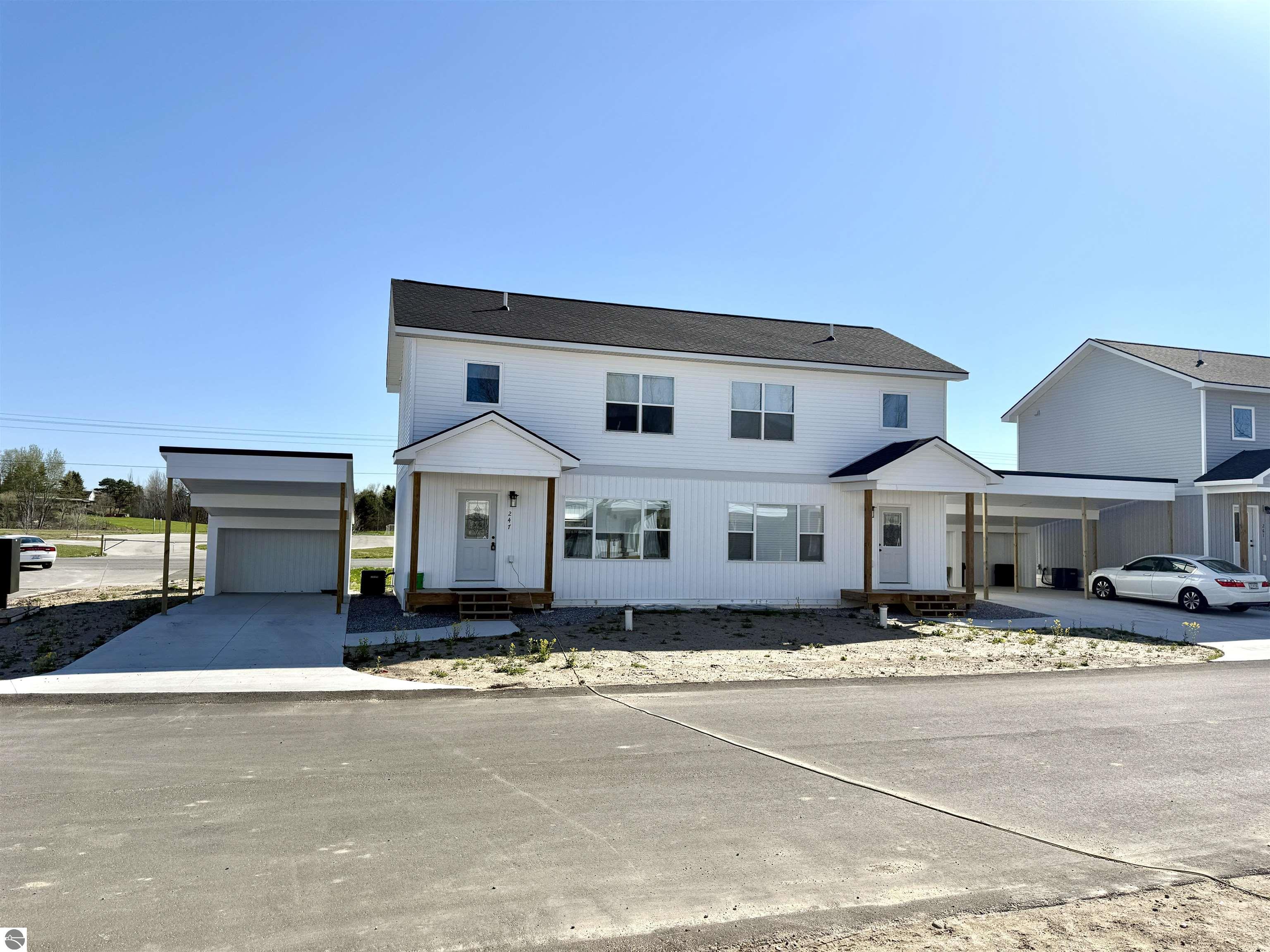 246 Thrive Boulevard # 10