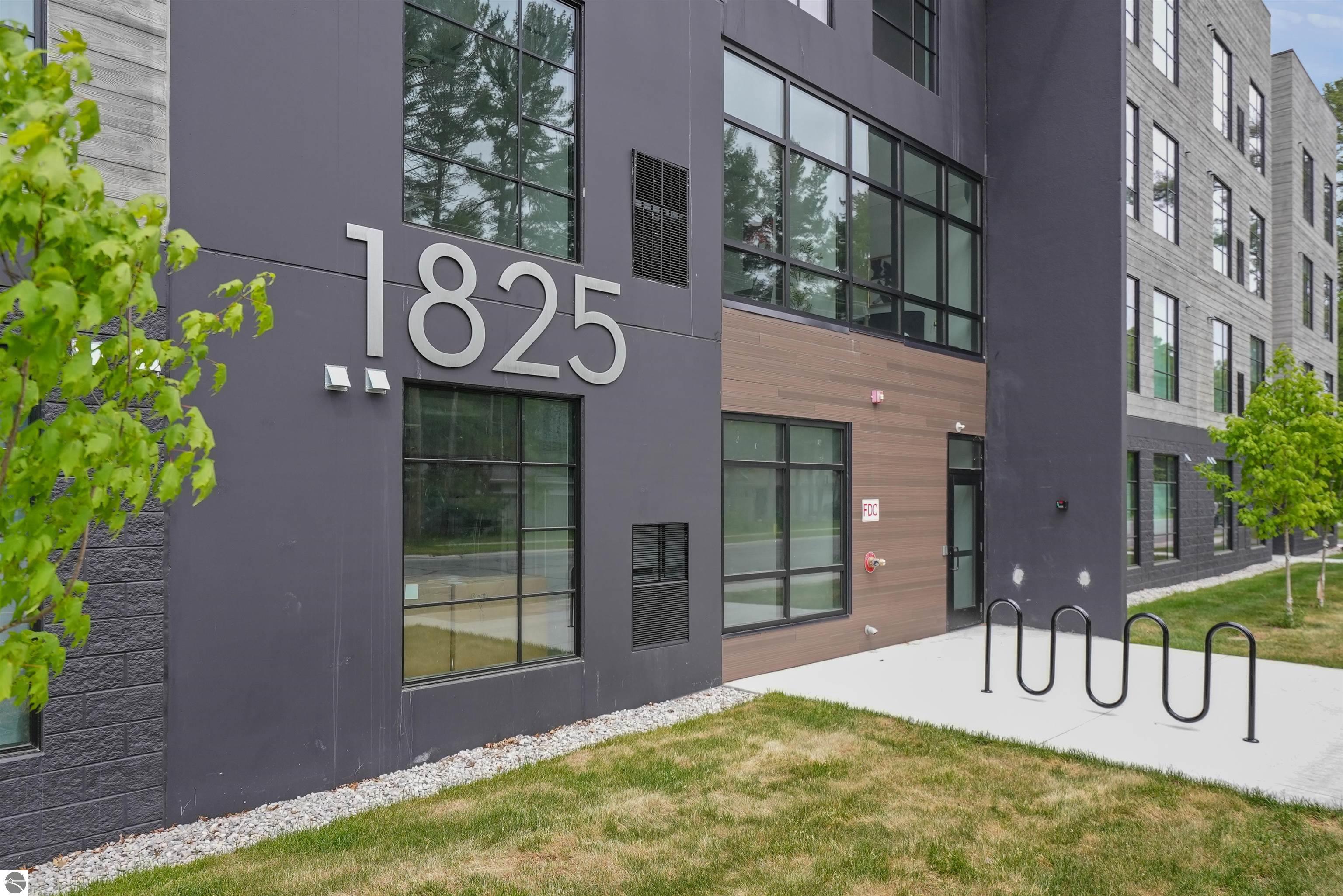 1825 #102 E Eighth Street # 102