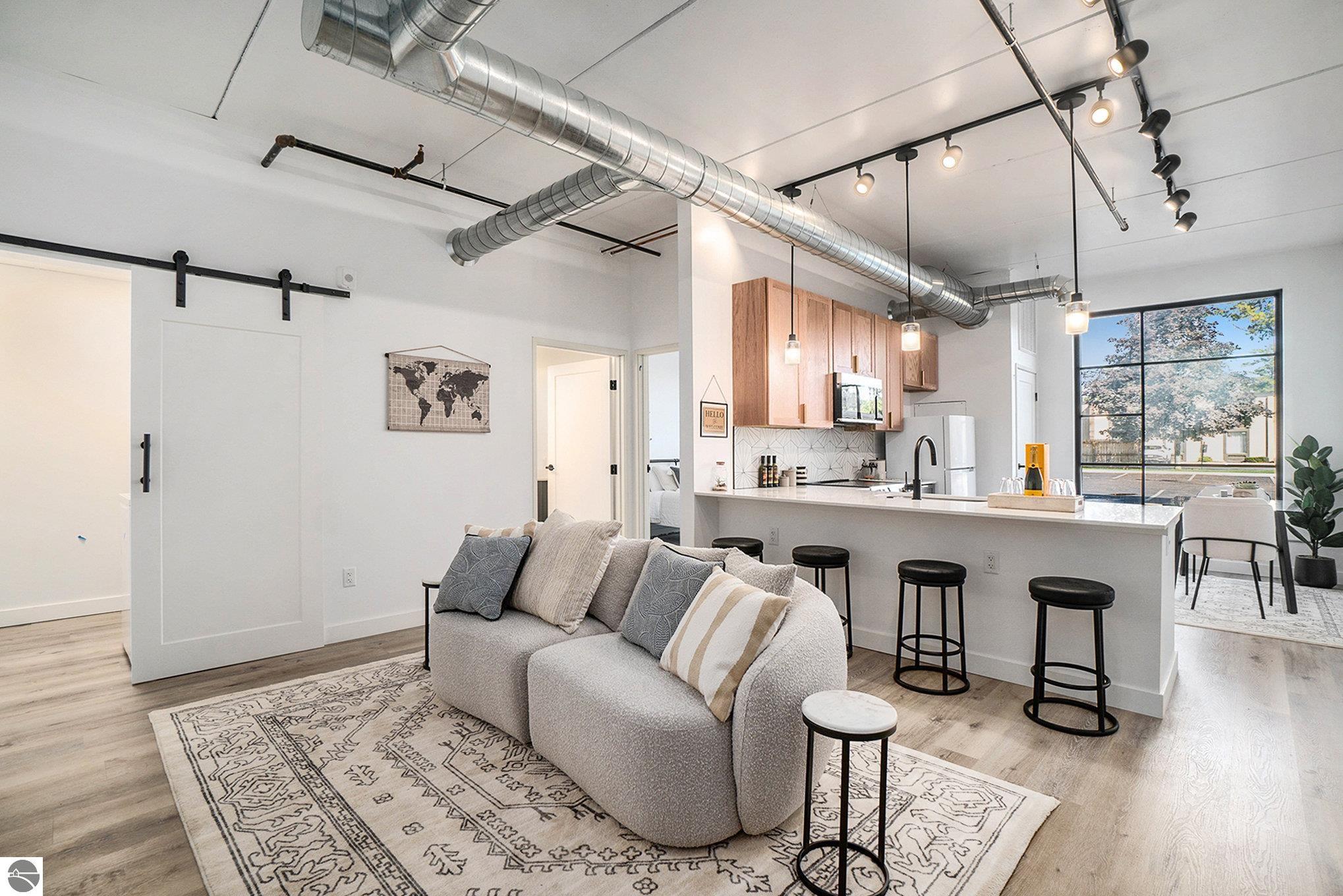 1825 #102 E Eighth Street # 102