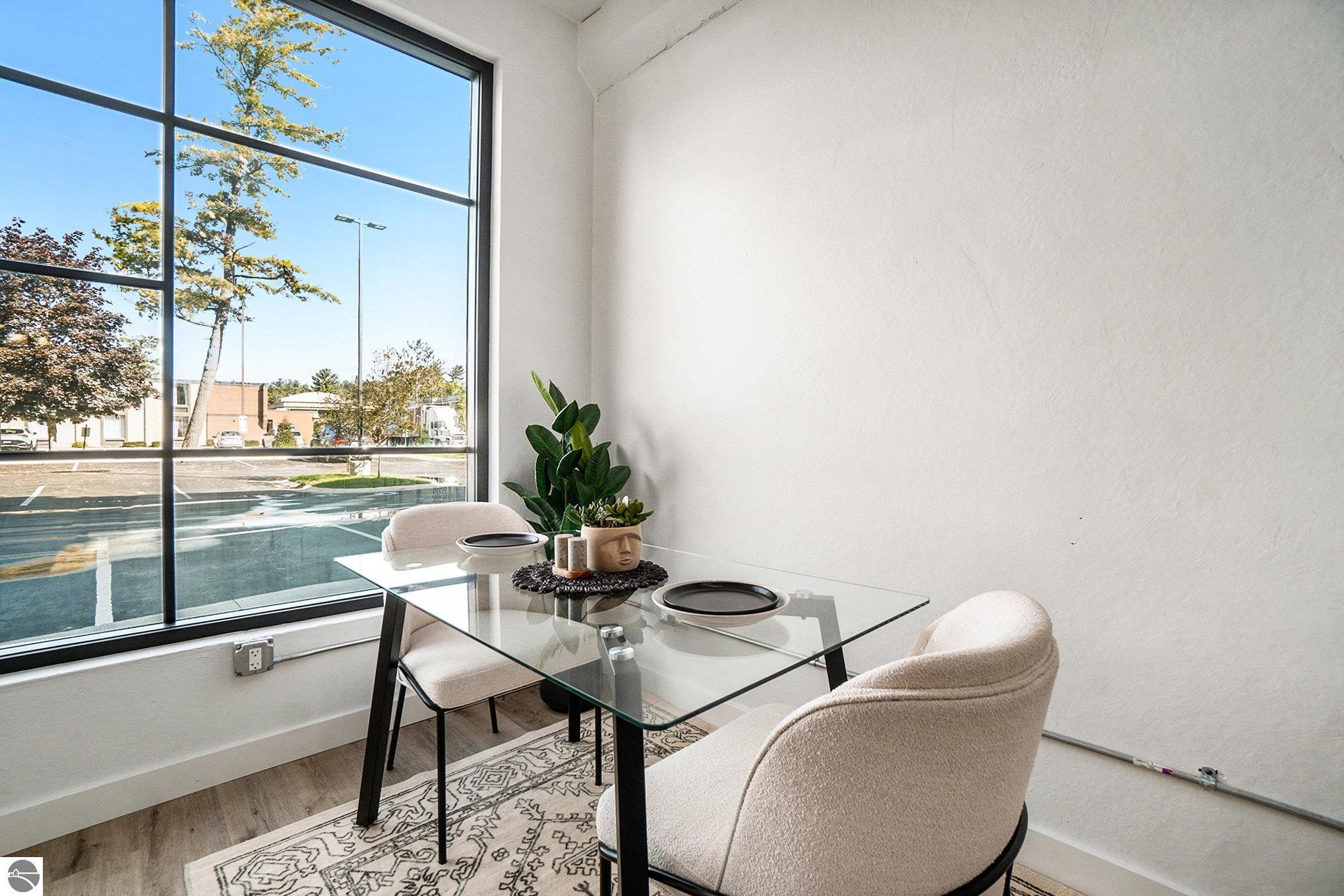 1825 #102 E Eighth Street # 102