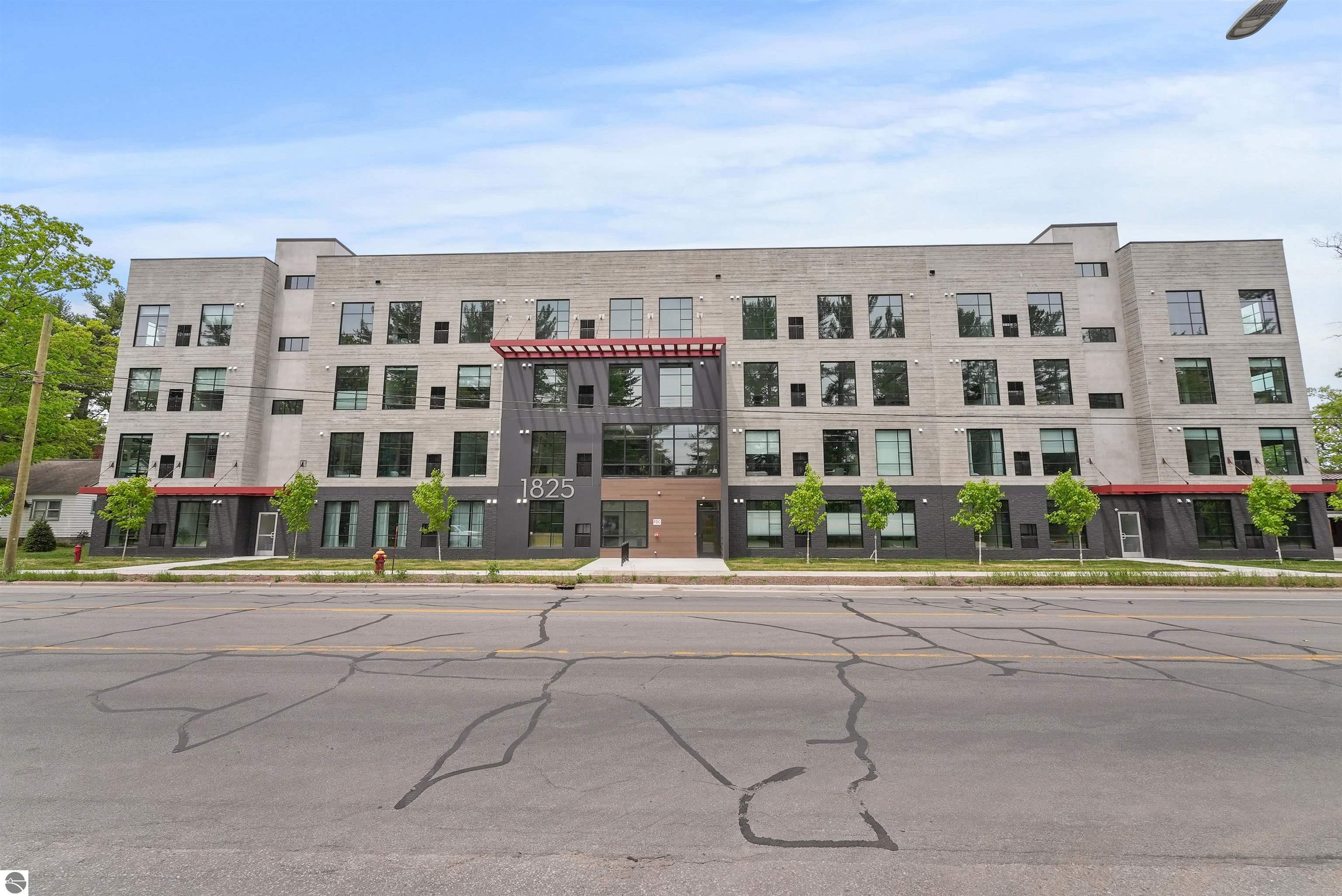 1825 #102 E Eighth Street # 102