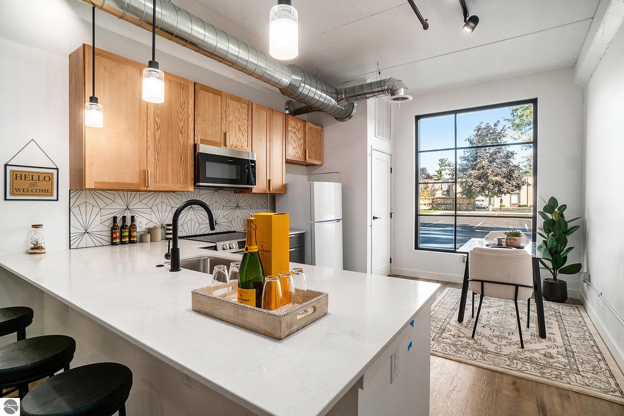 1825 #102 E Eighth Street # 102