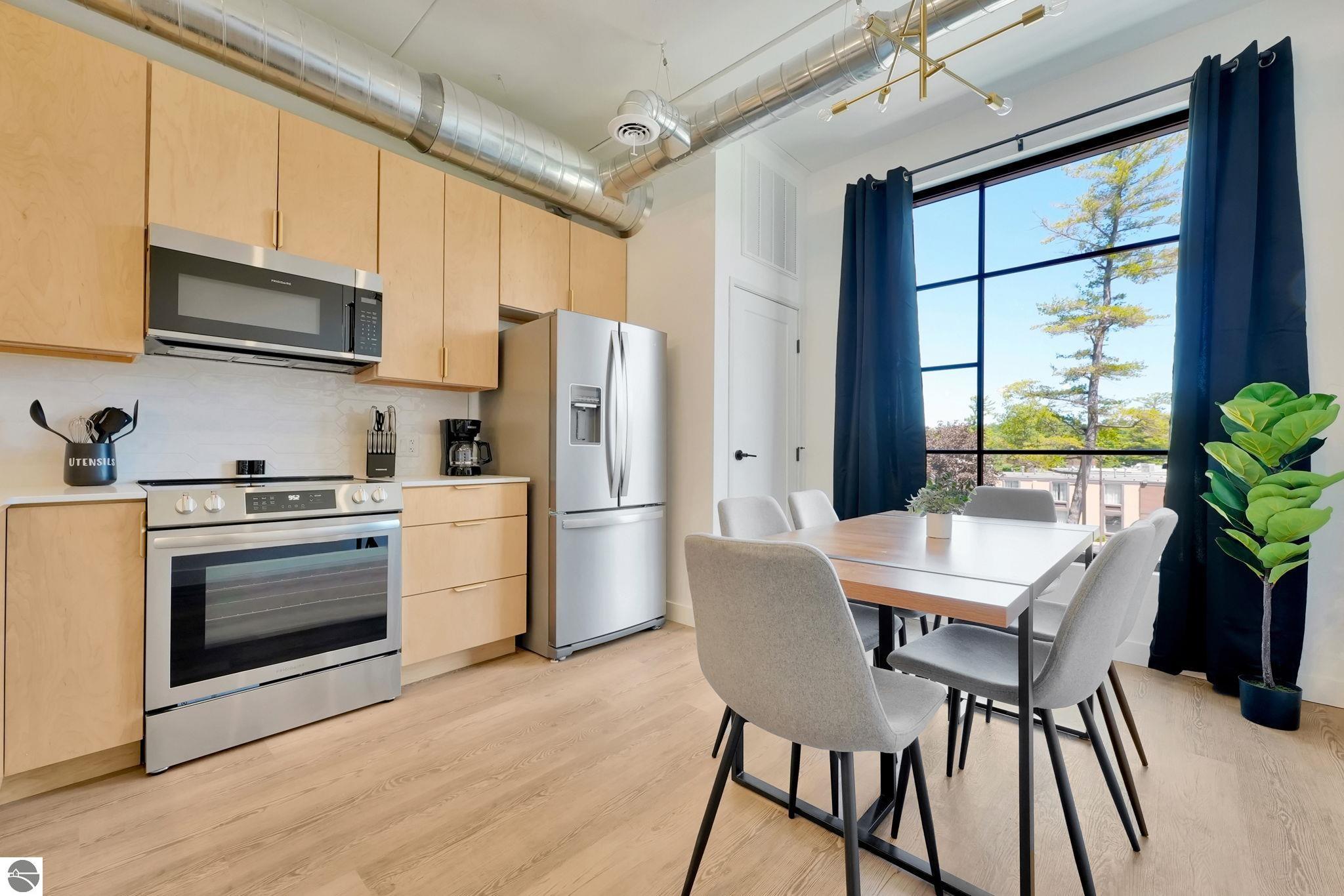 1825 #329 E Eighth Street # 329