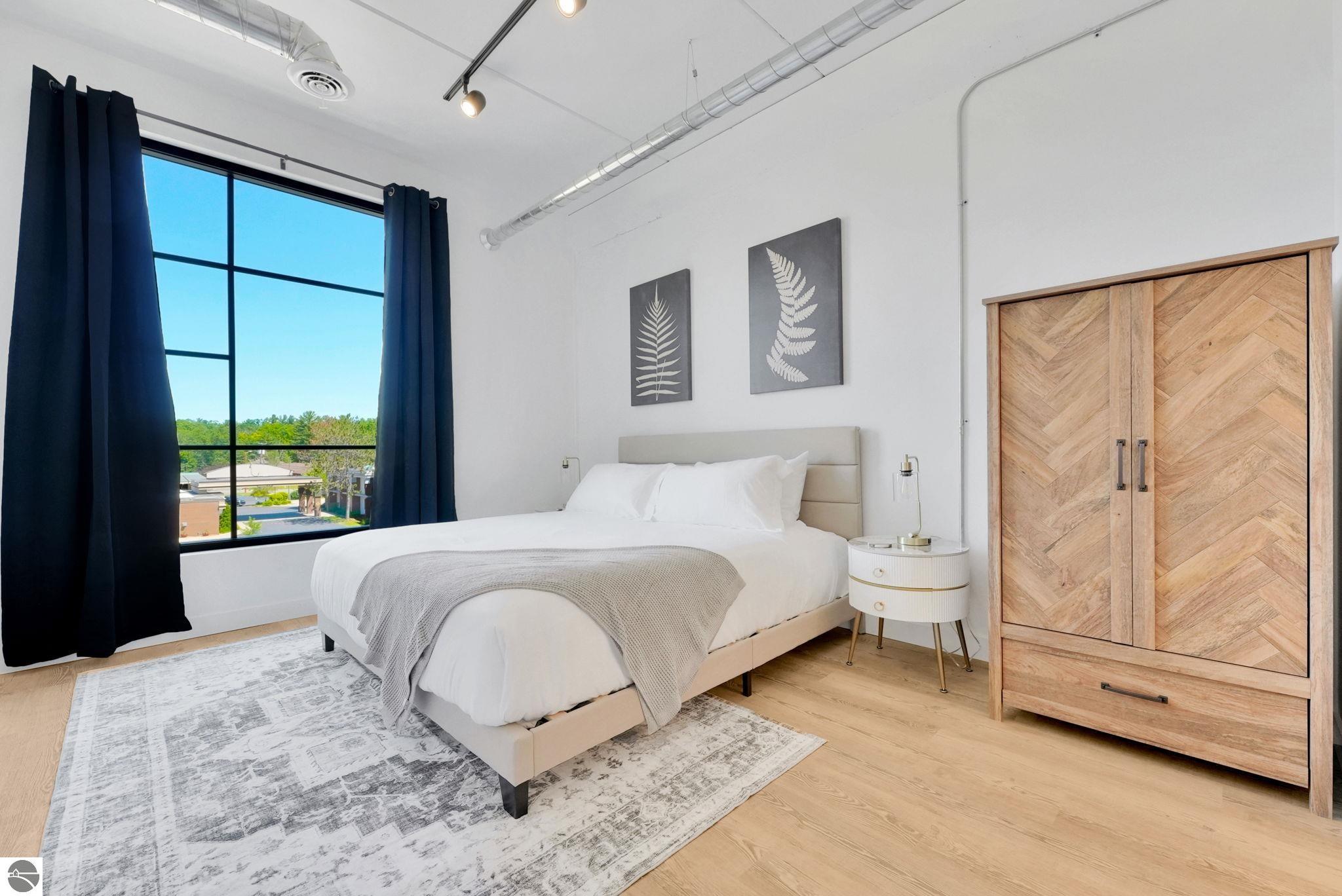 1825 #329 E Eighth Street # 329