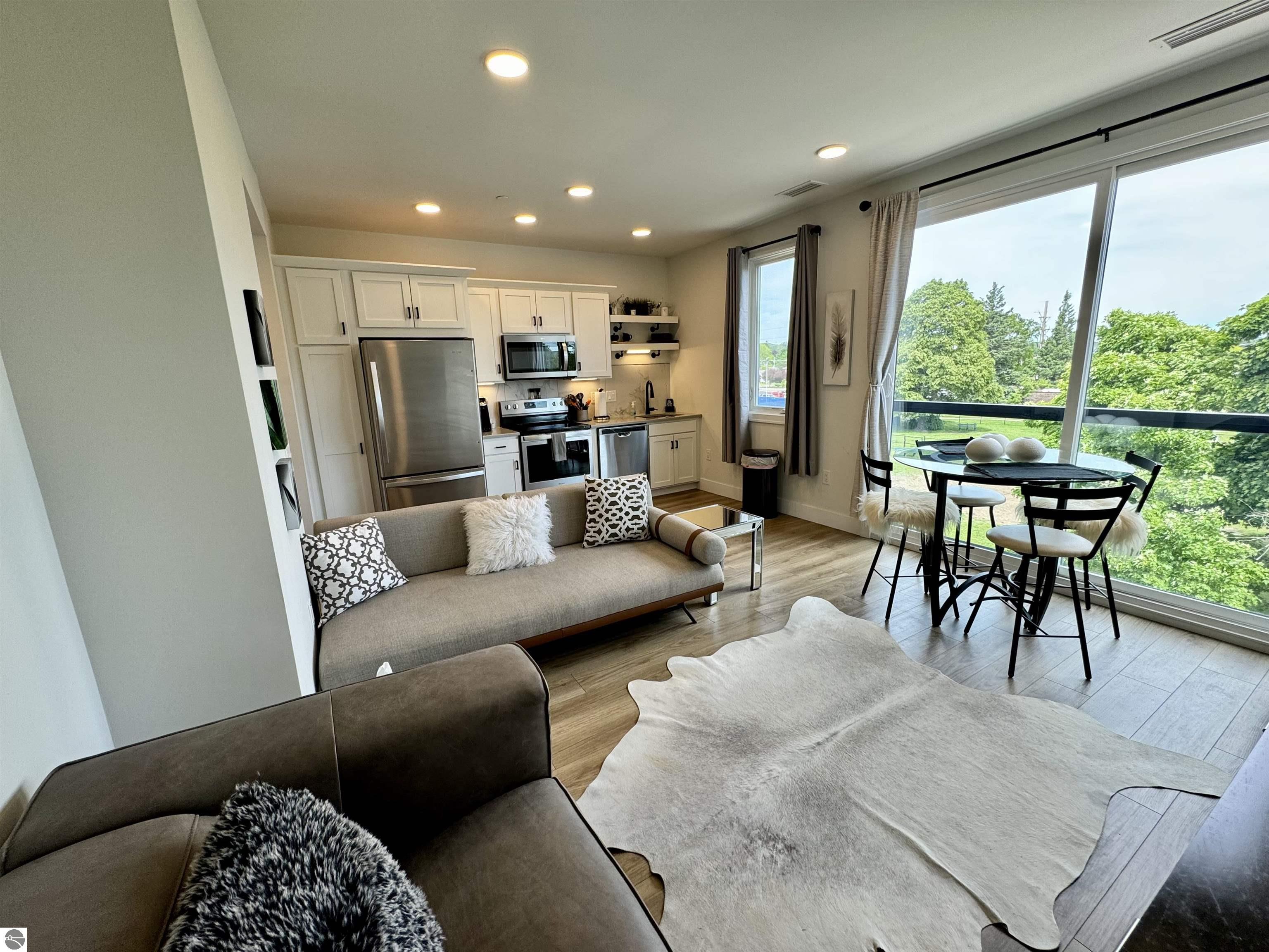 705 Cypress Street # 315