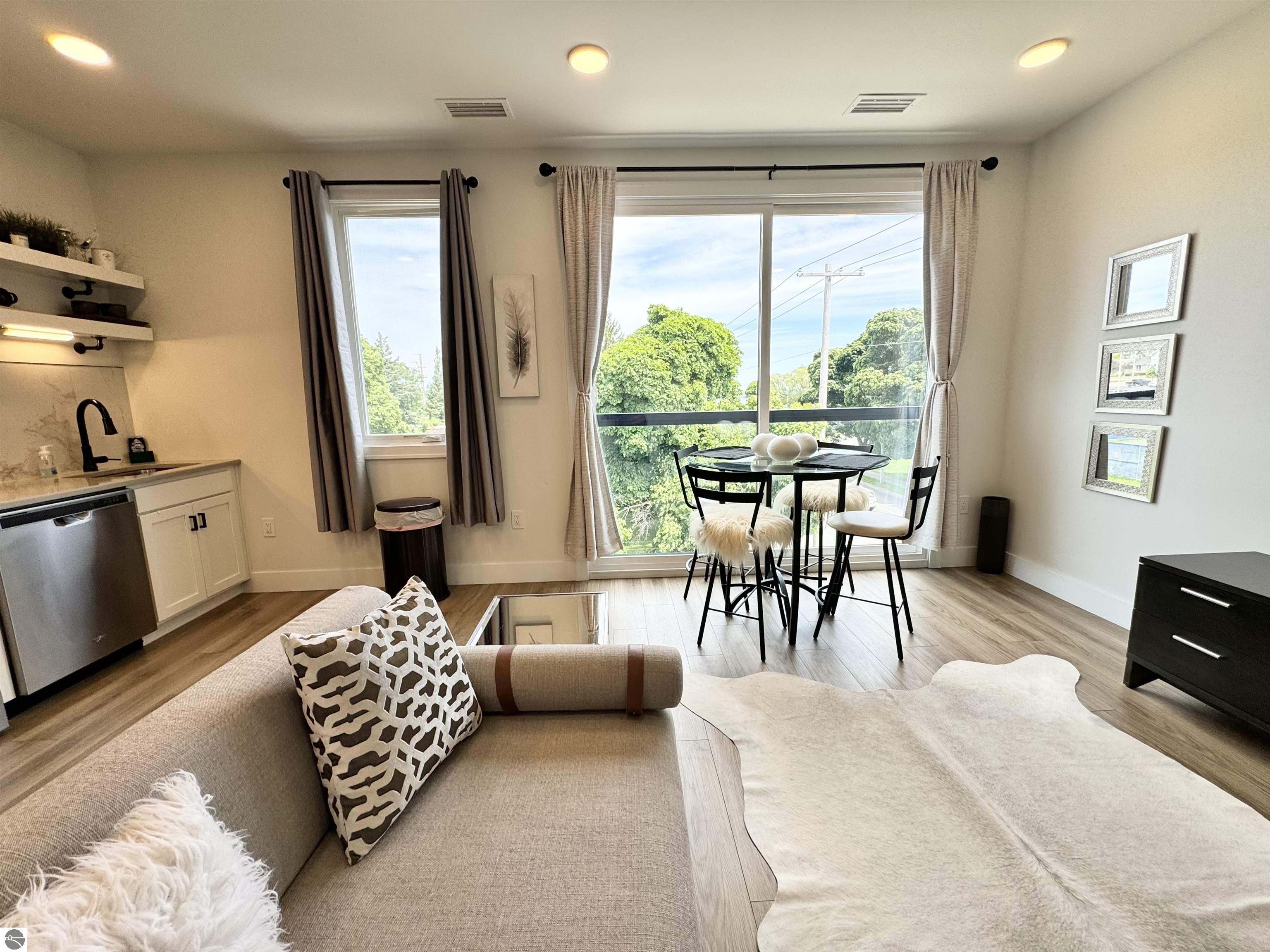 705 Cypress Street # 315