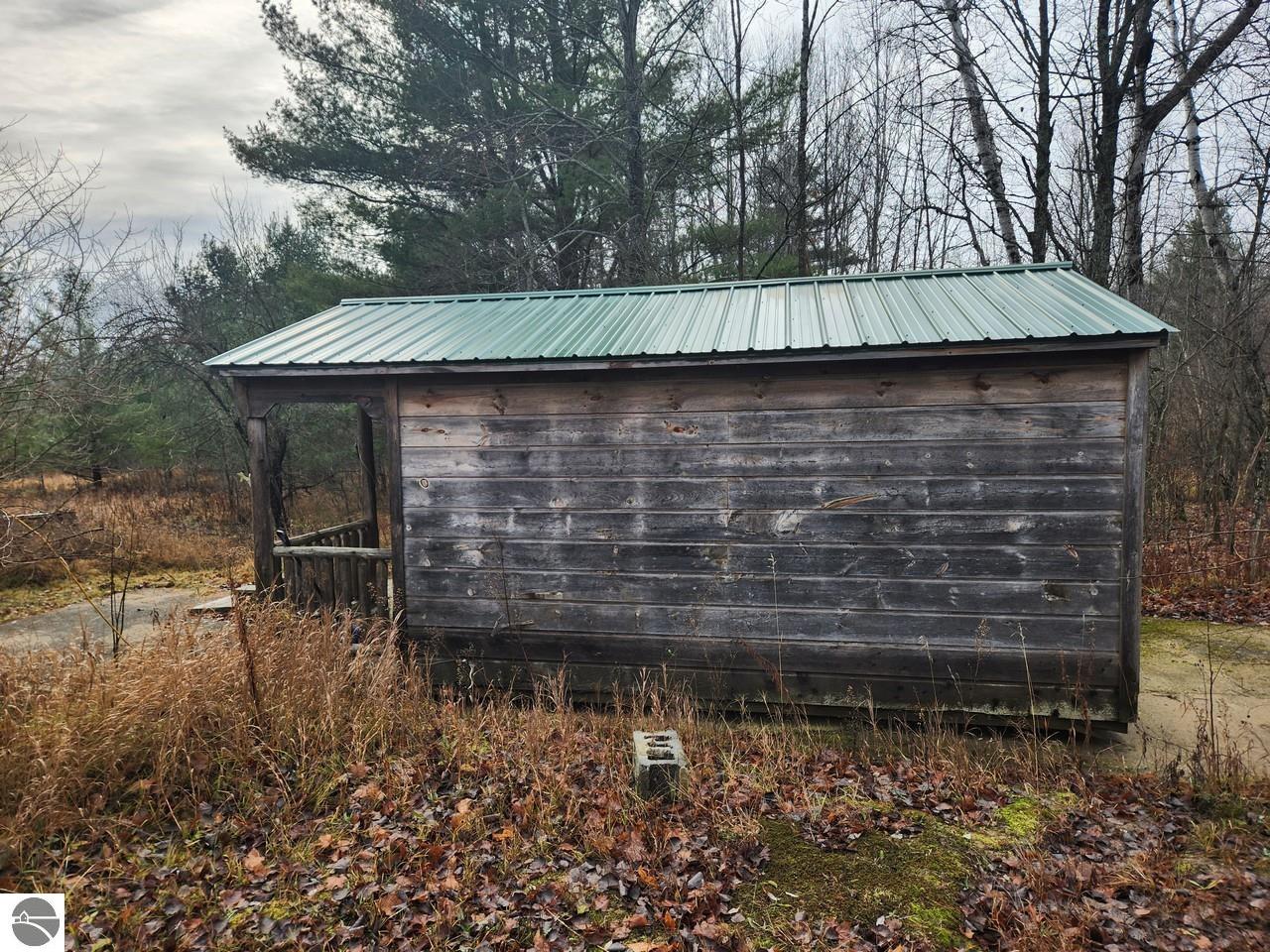 6473 Maplehill Road