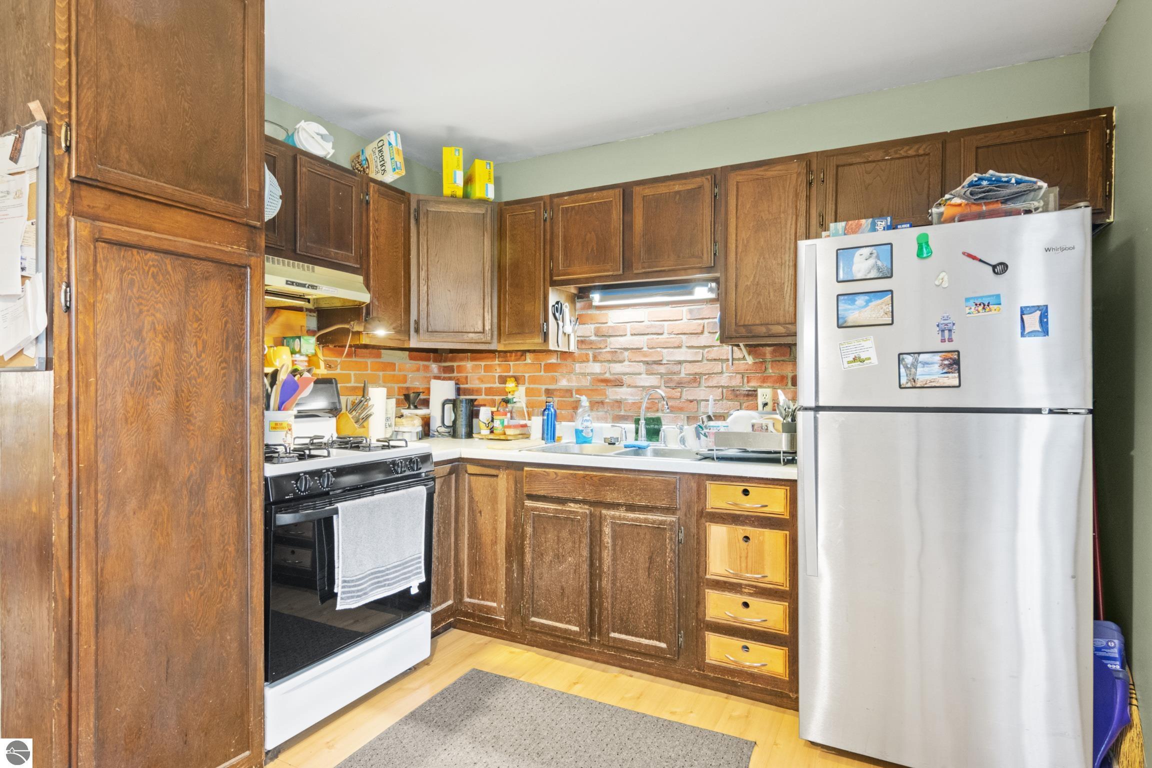 2102 Gary Road