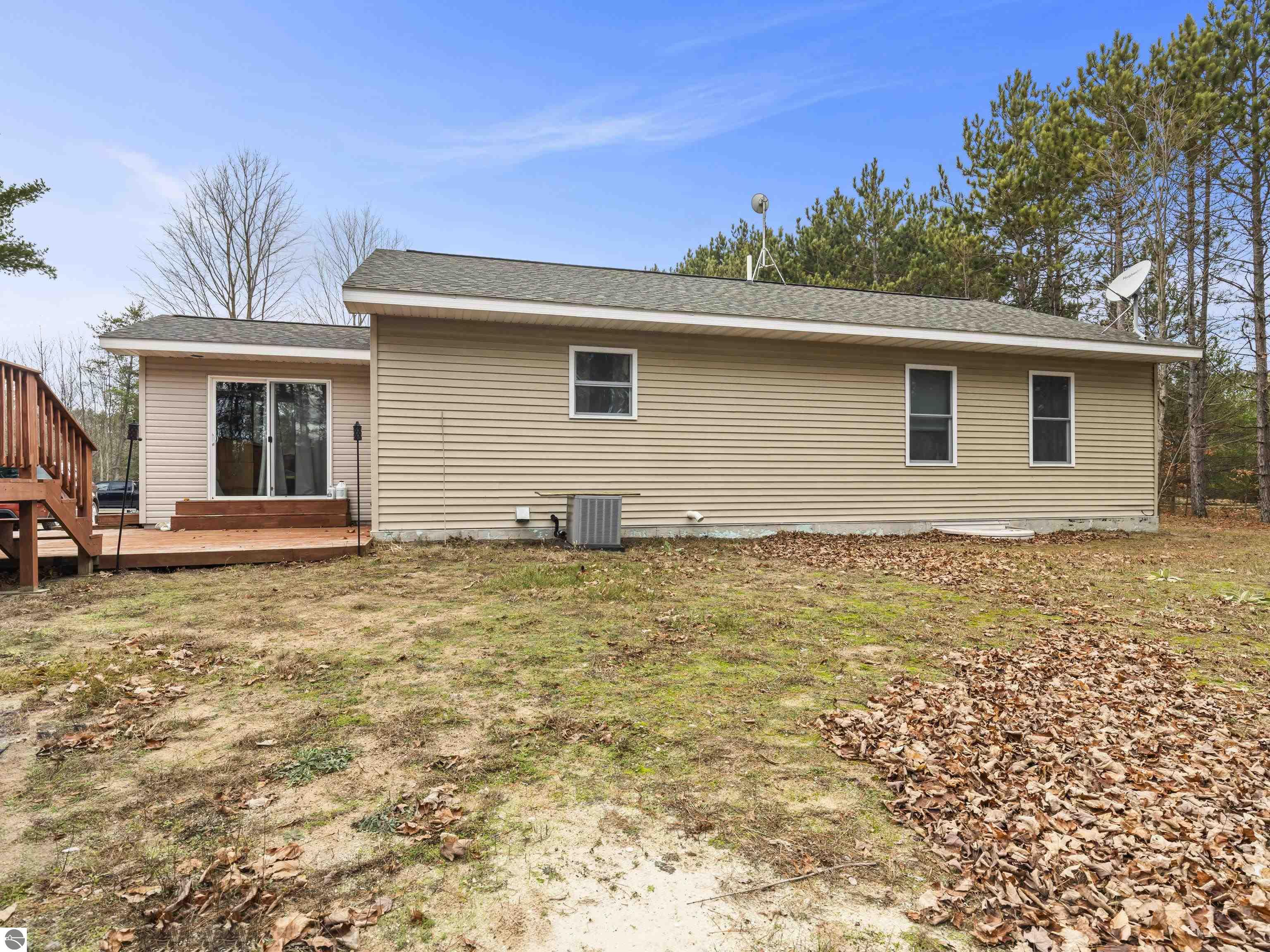 2165 Helen Lane