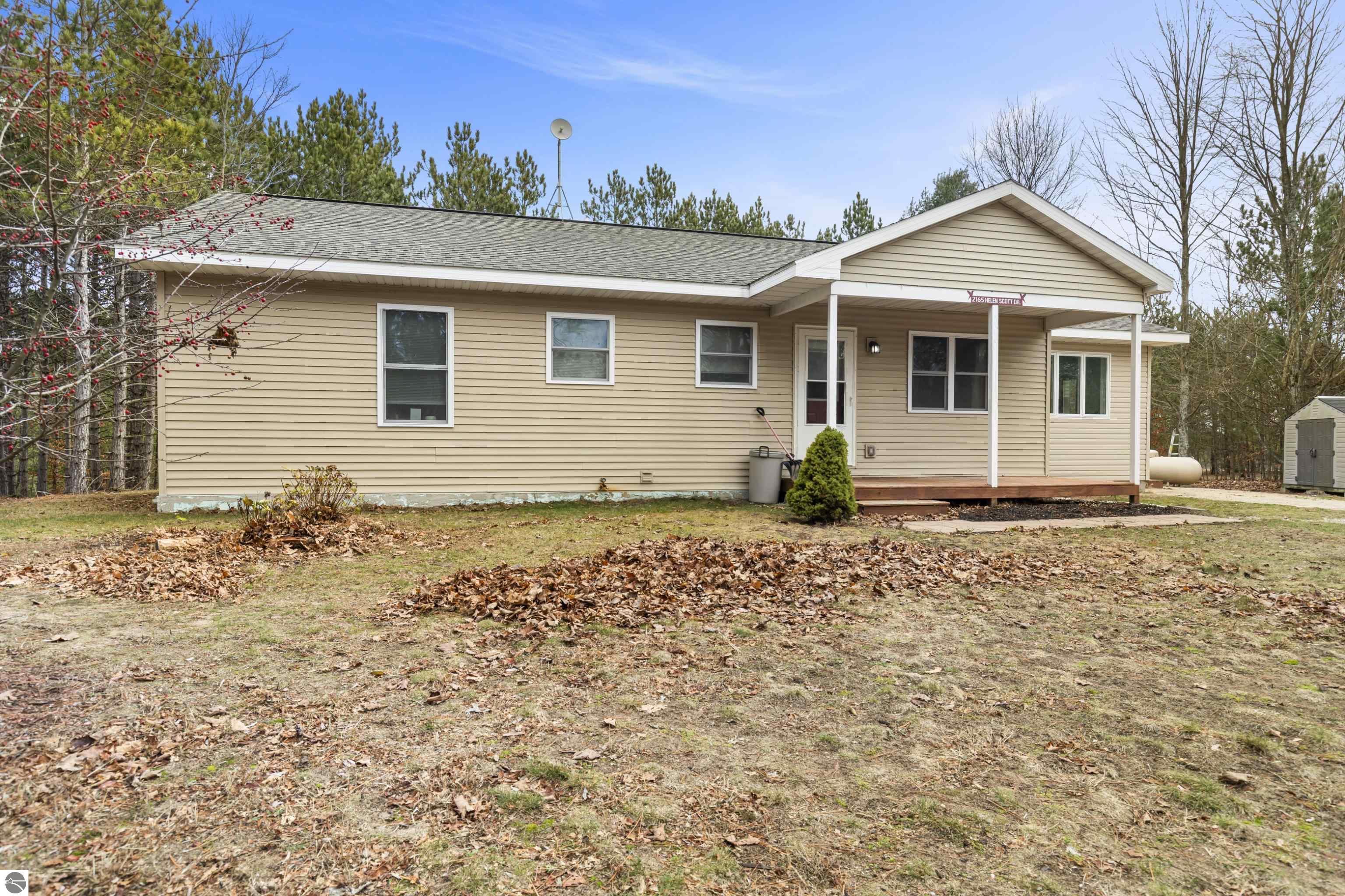 2165 Helen Lane