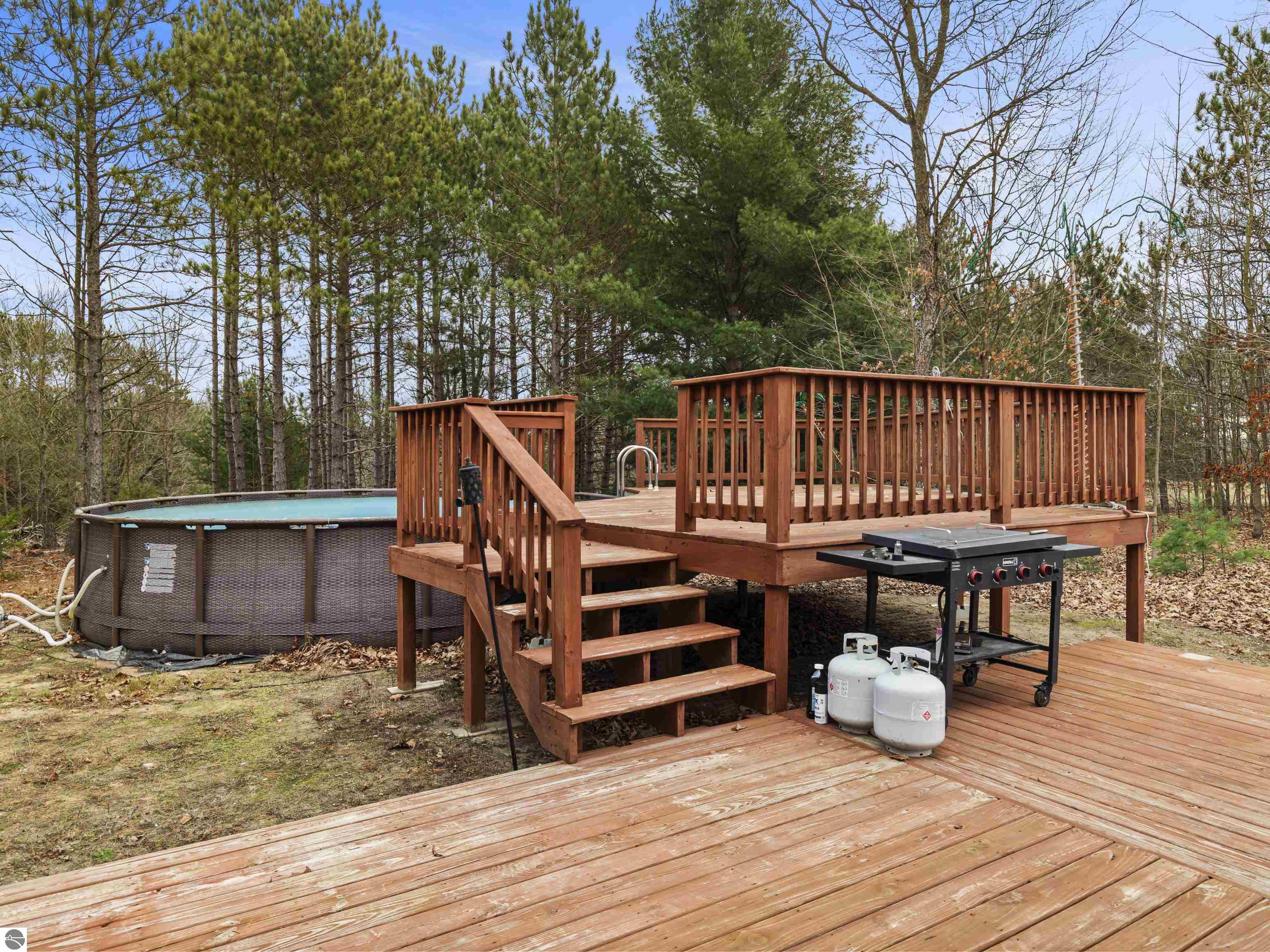 2165 Helen Lane