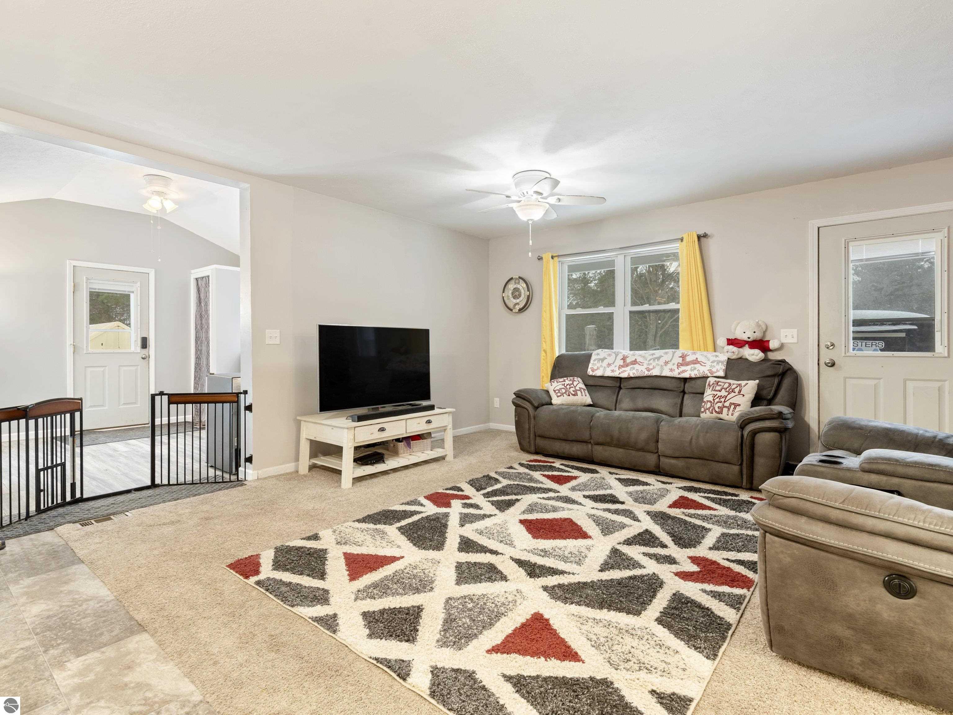 2165 Helen Lane