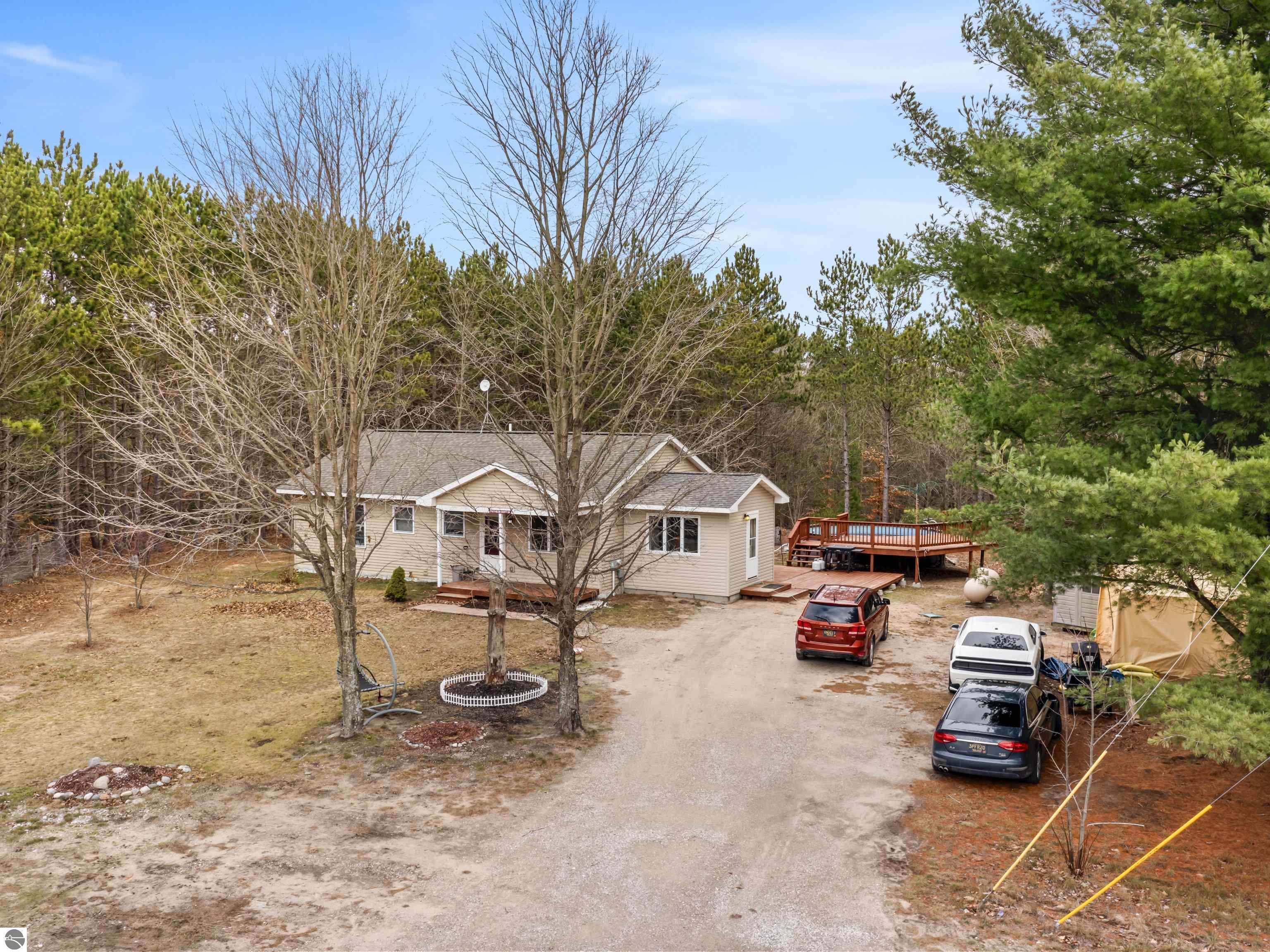 2165 Helen Lane