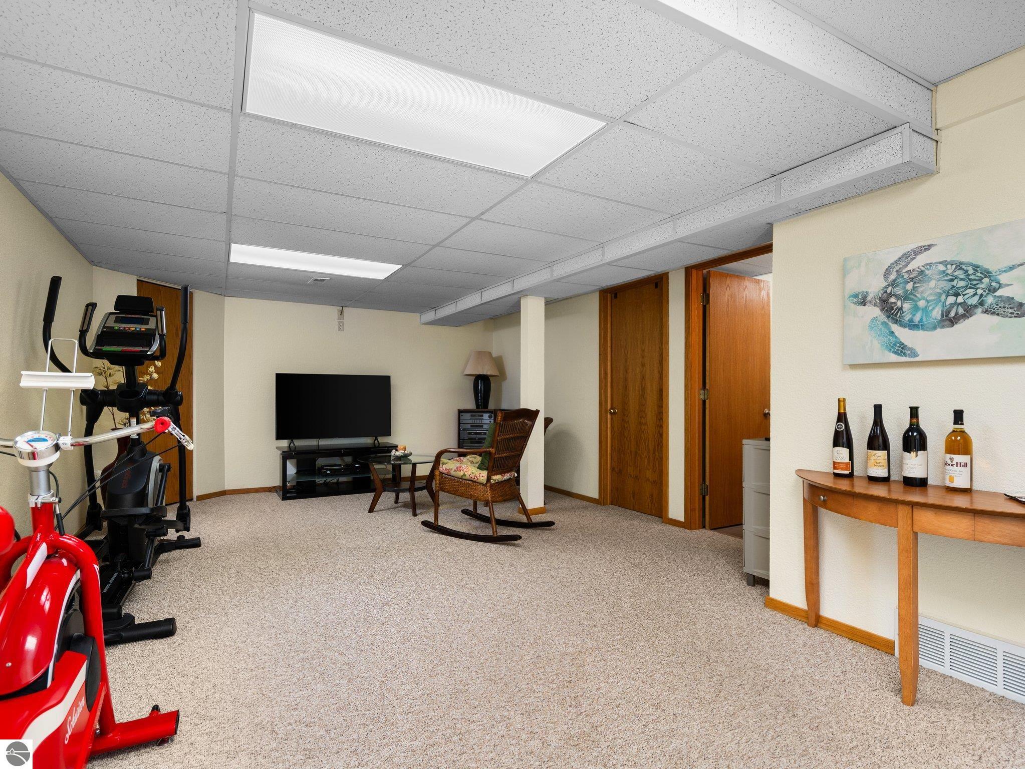 1599 White Oak Lane