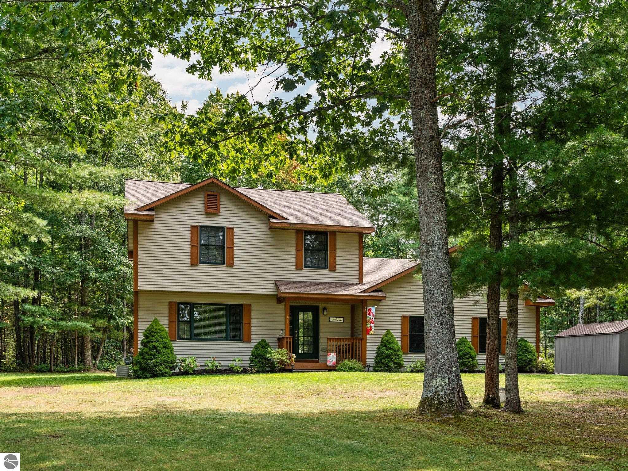1599 White Oak Lane