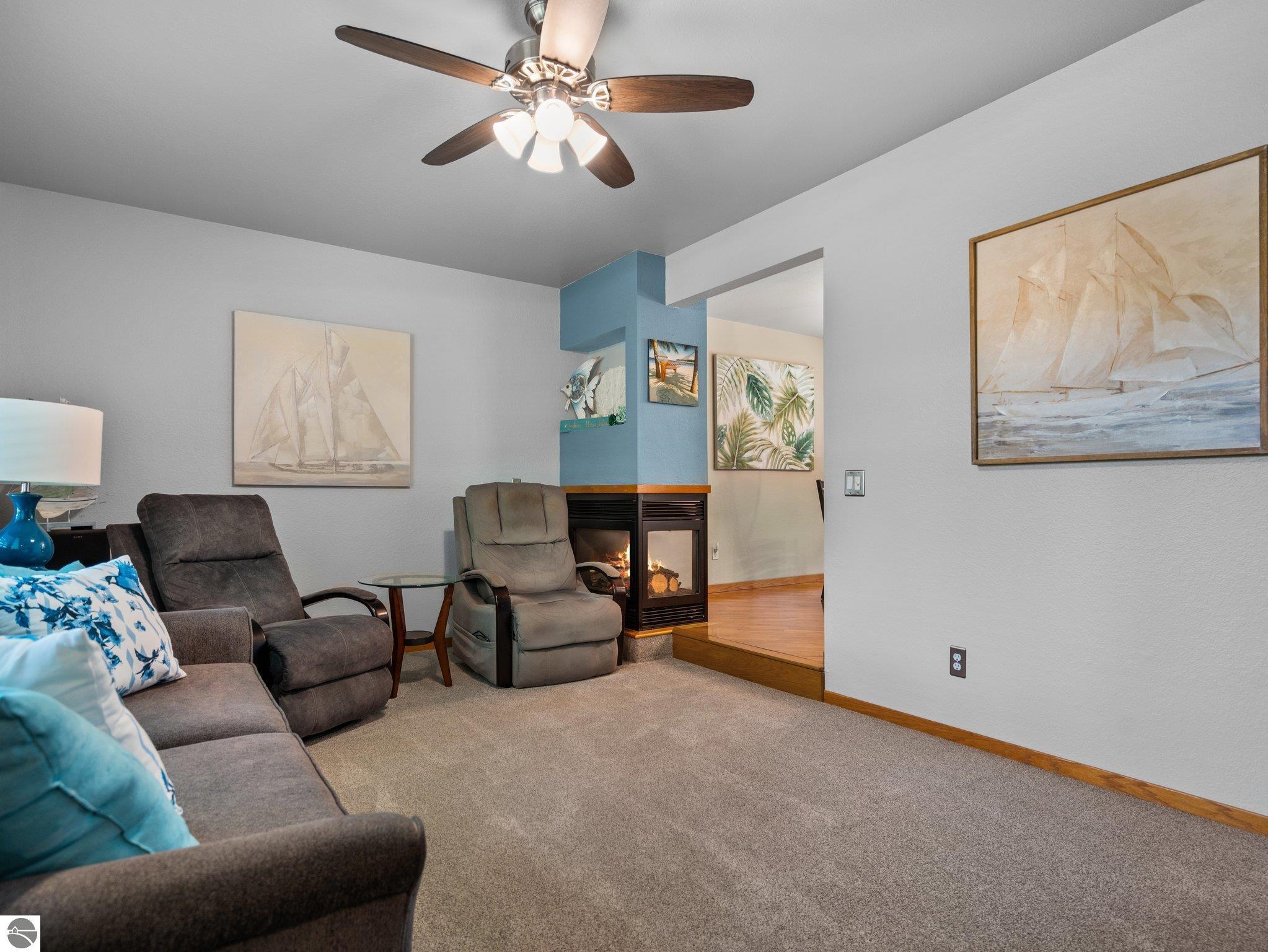 1599 White Oak Lane