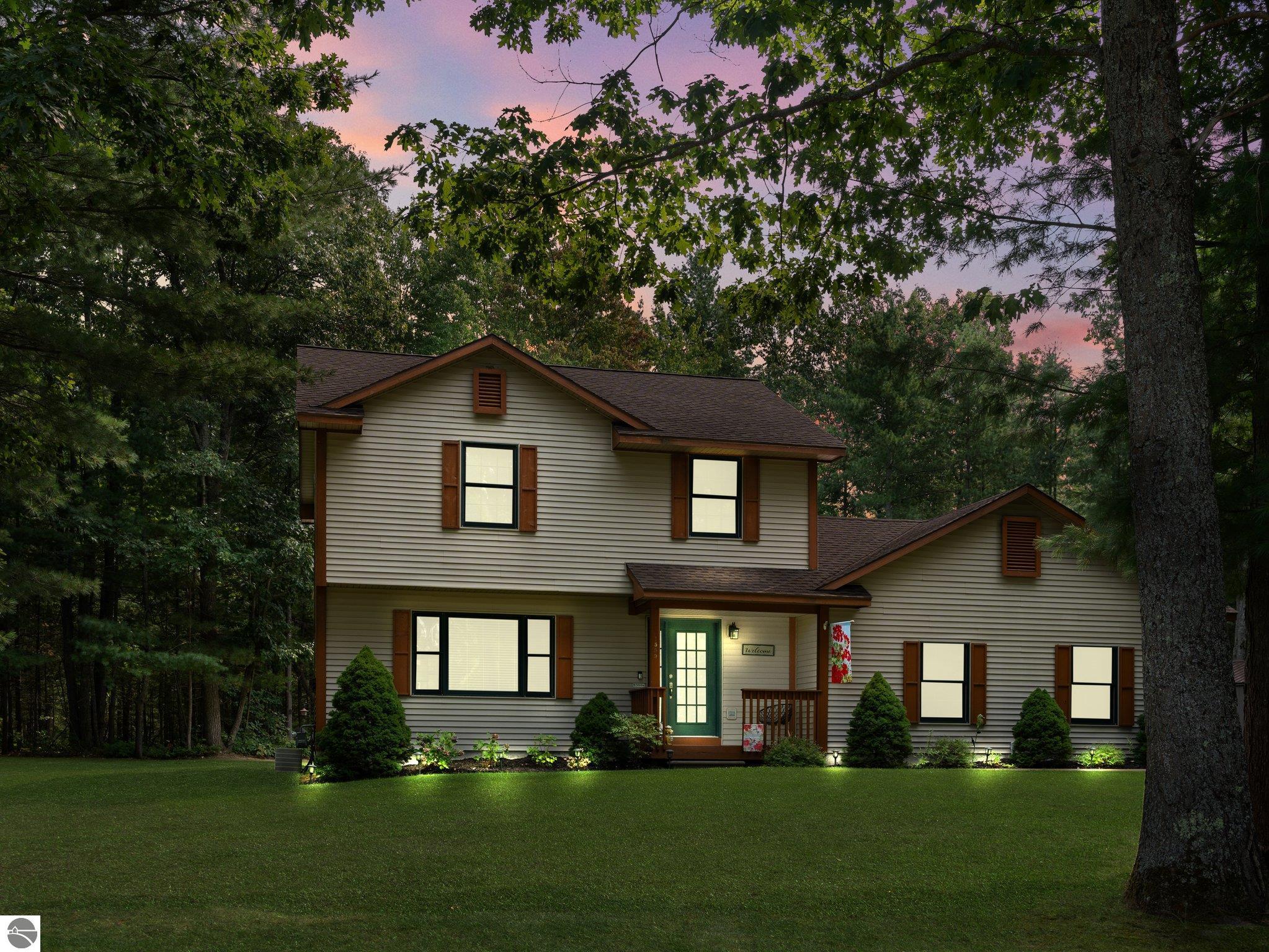 1599 White Oak Lane