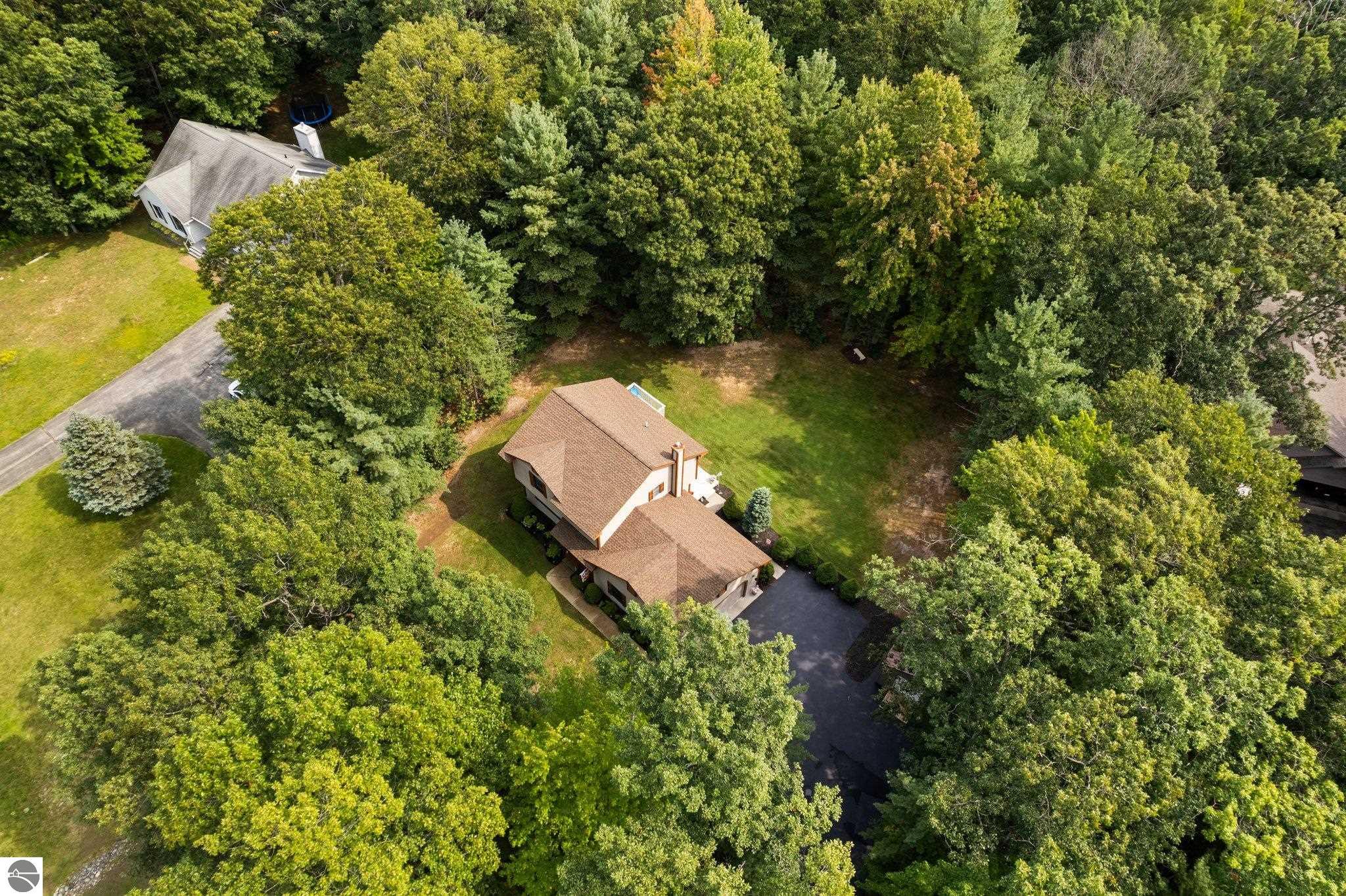 1599 White Oak Lane