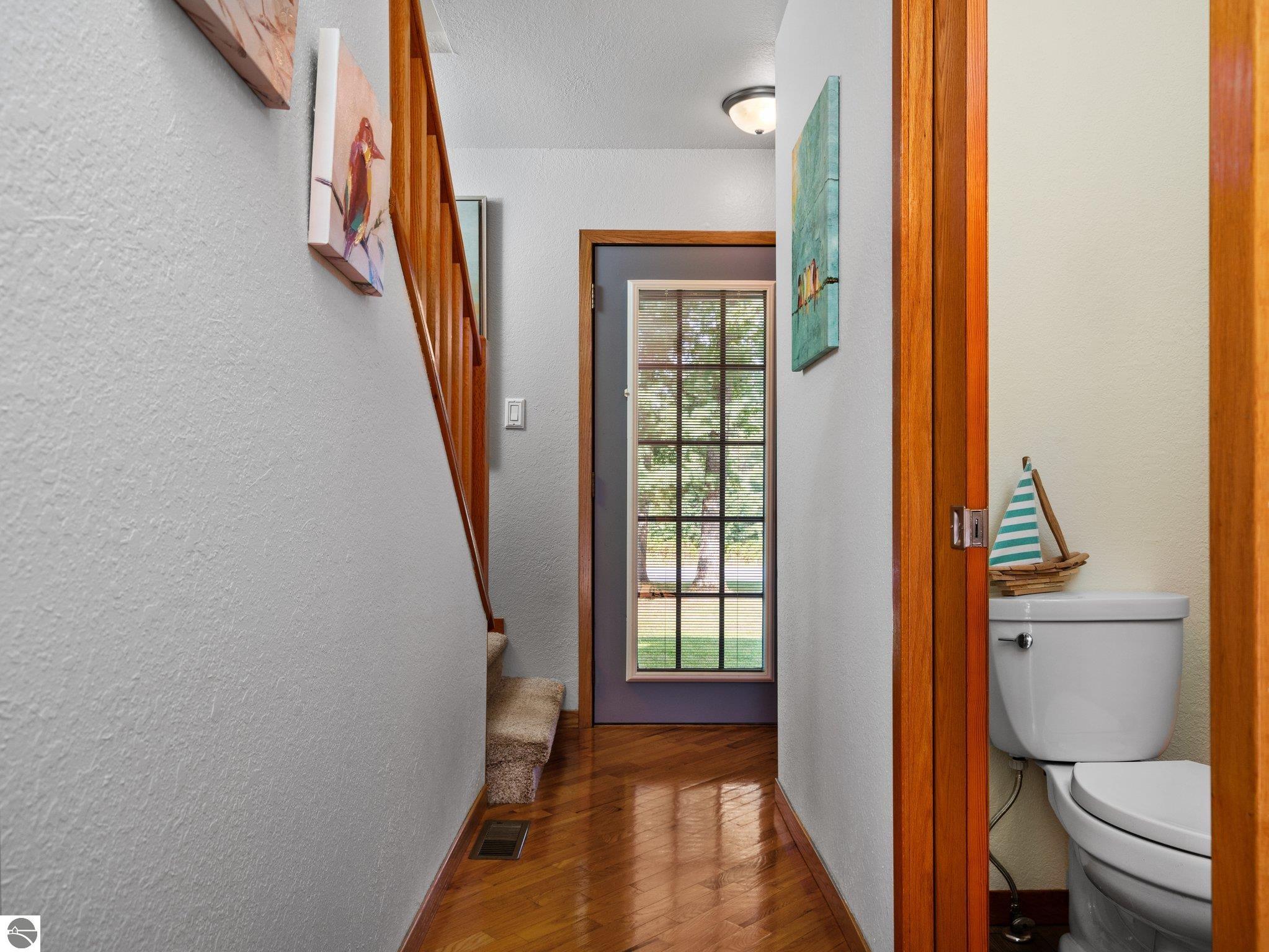 1599 White Oak Lane