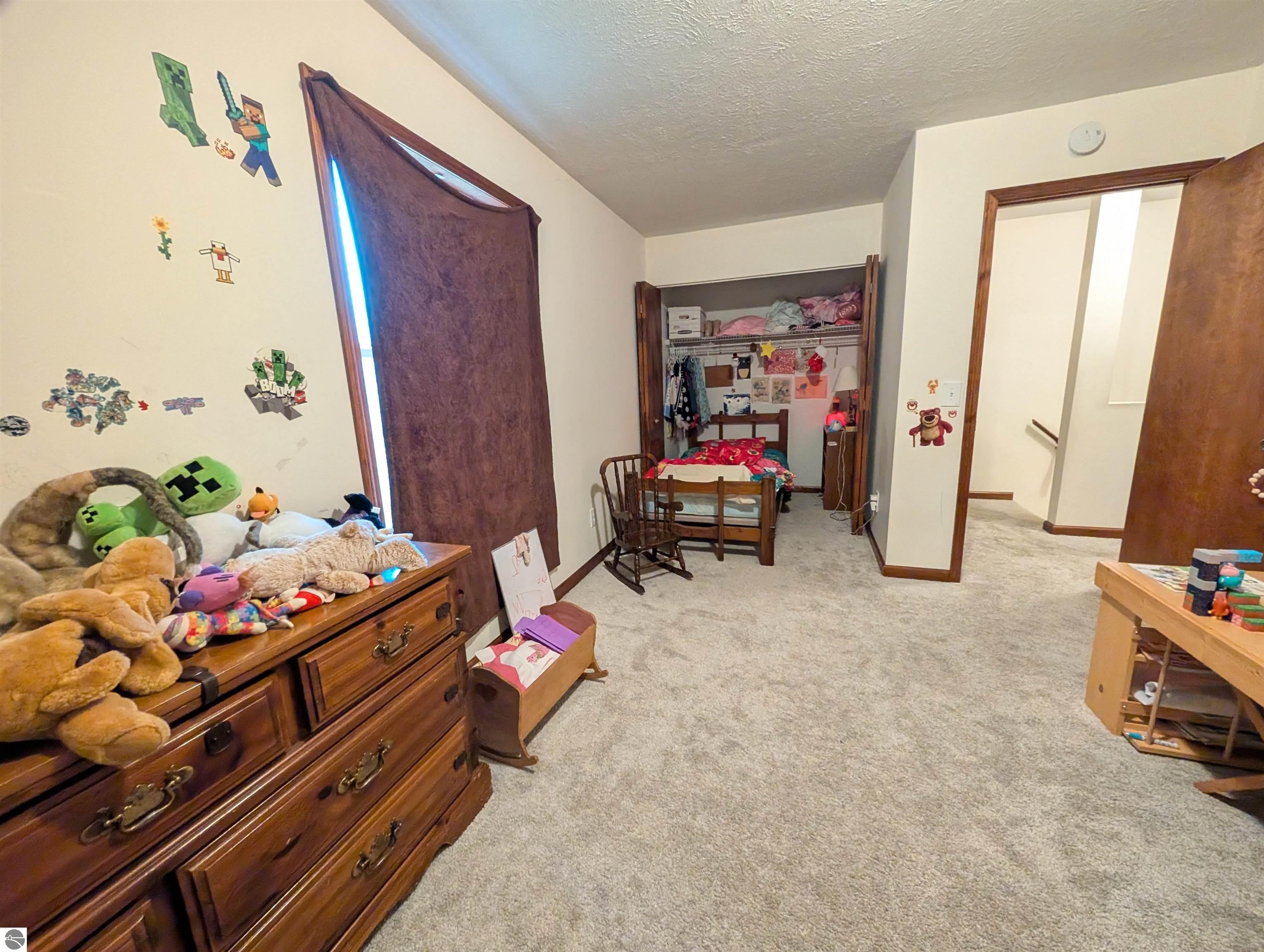 3798 Leeside Lane