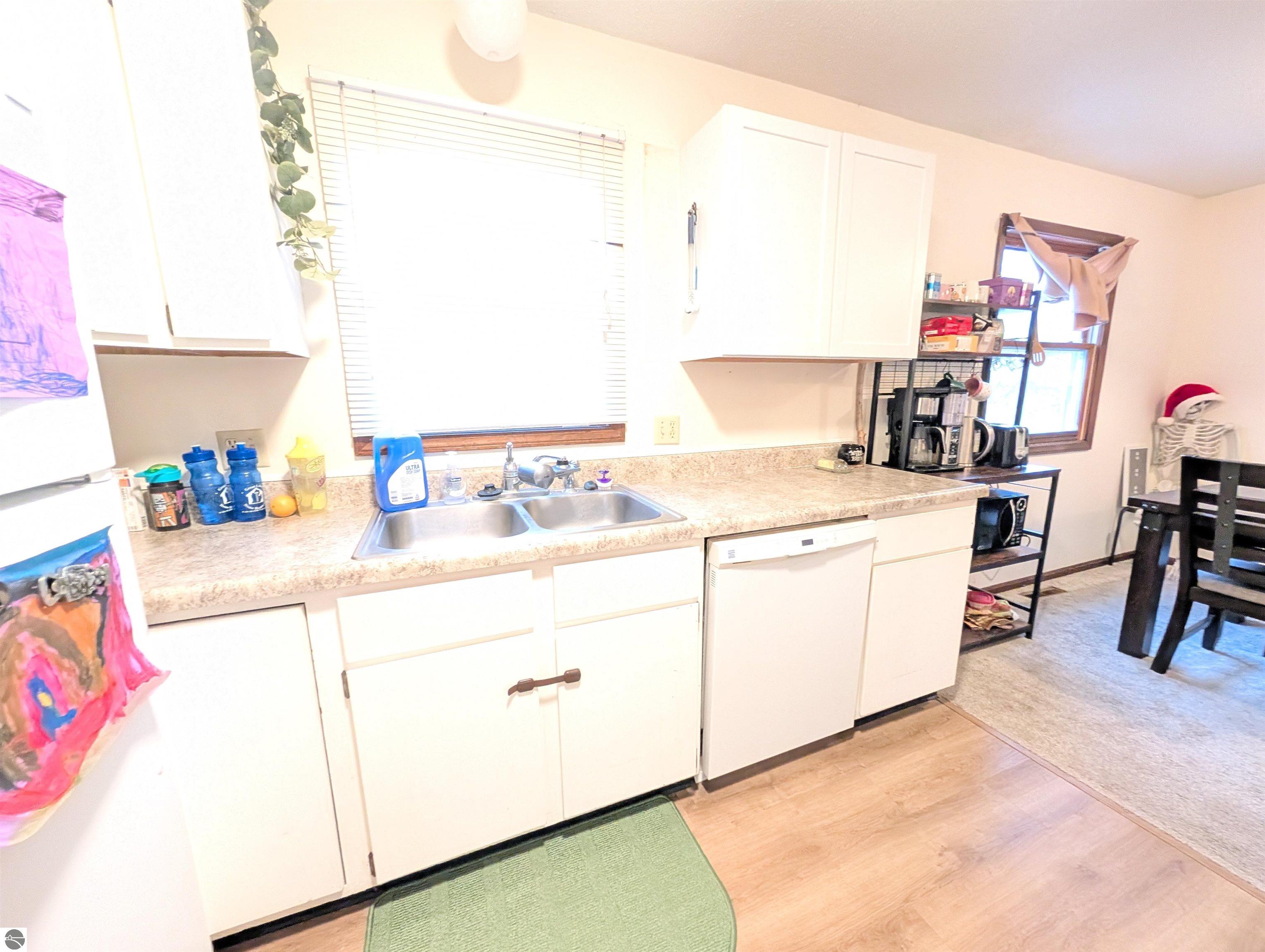 3798 Leeside Lane