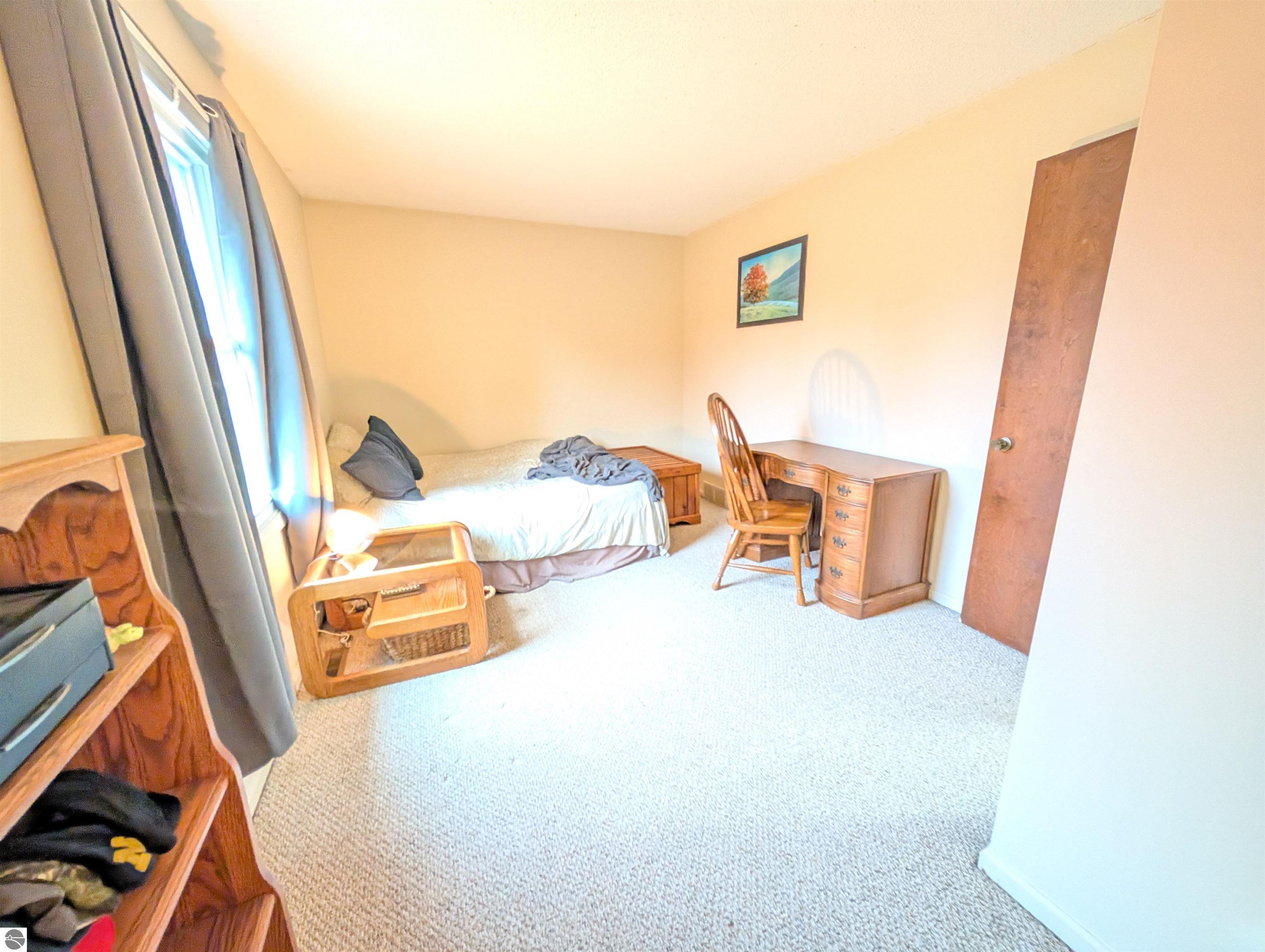 3798 Leeside Lane
