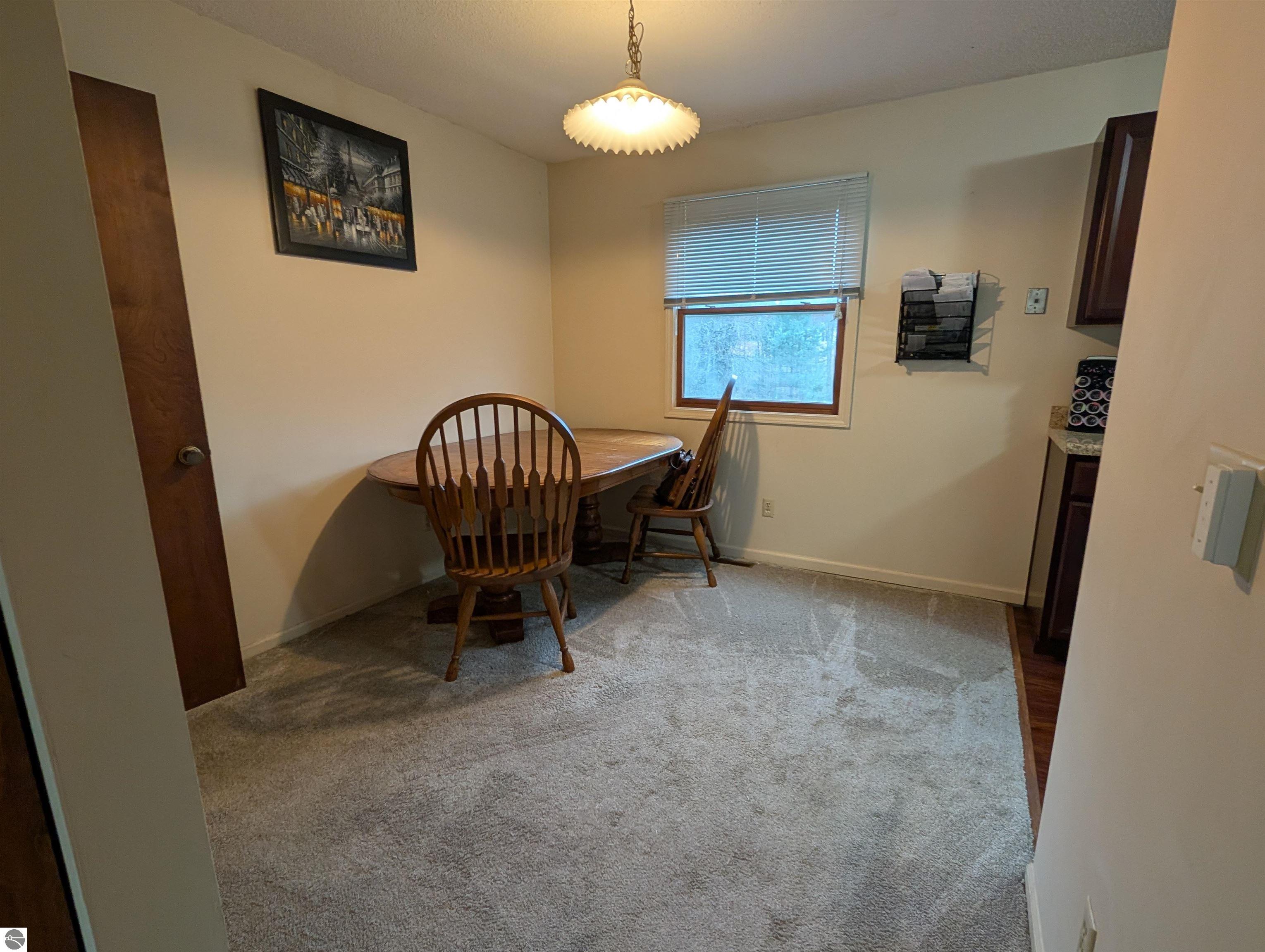 3798 Leeside Lane