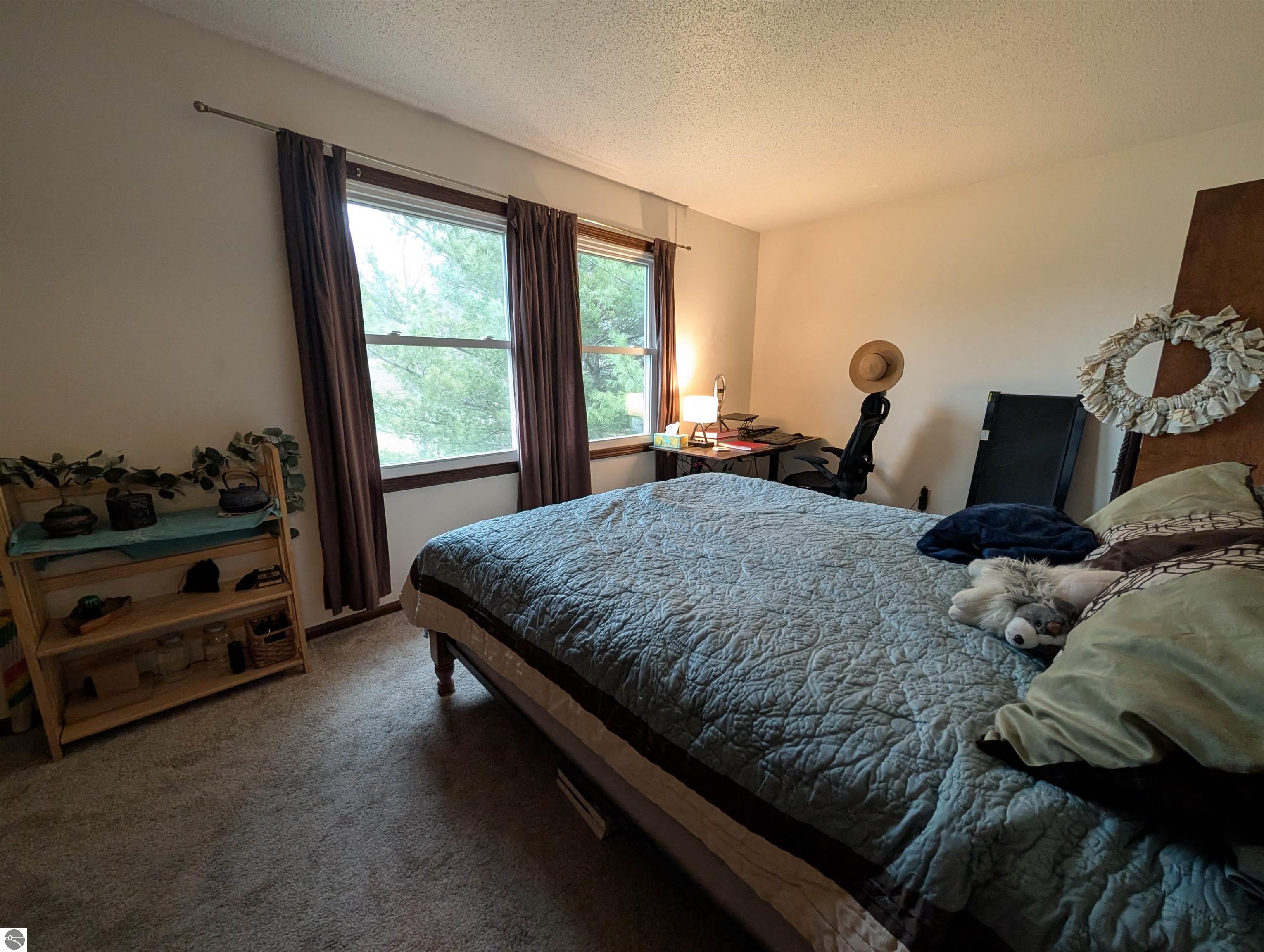 3798 Leeside Lane