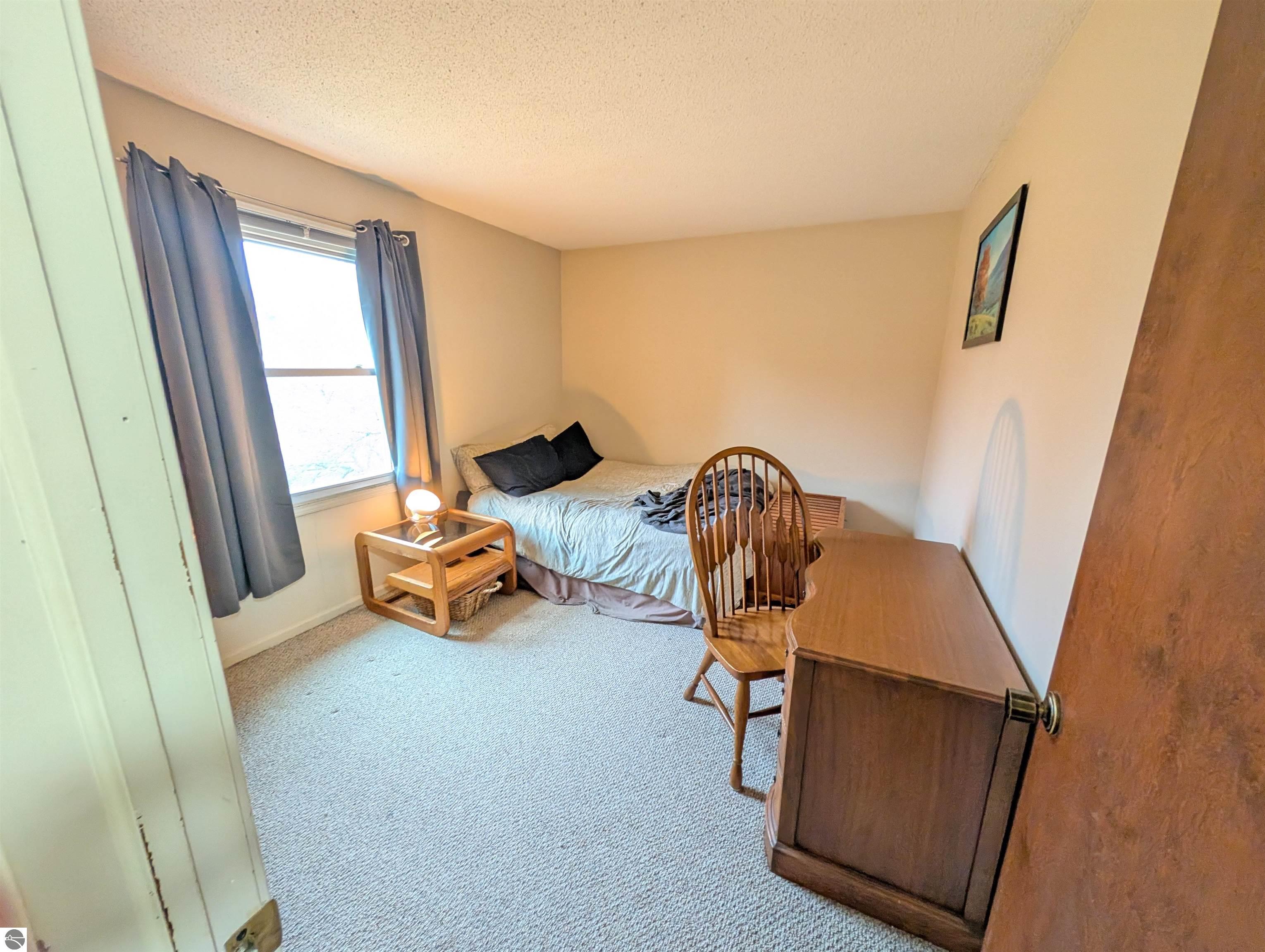 3798 Leeside Lane