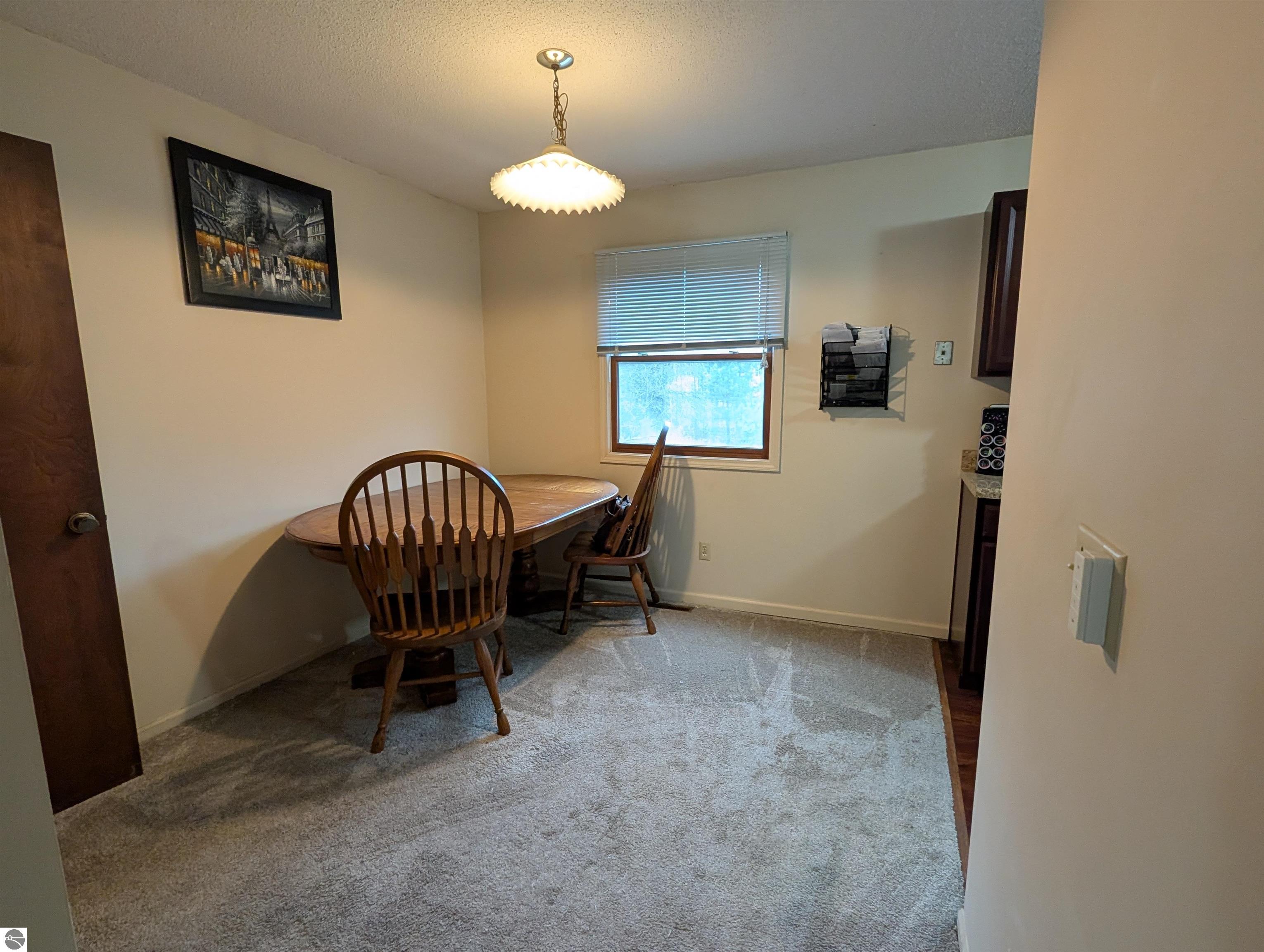 3798 Leeside Lane