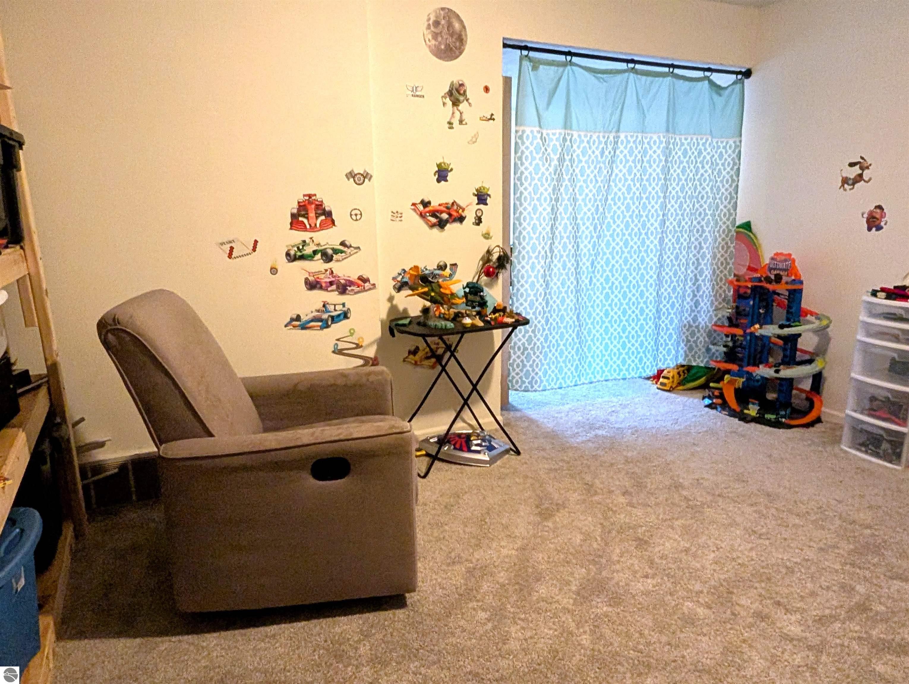 3798 Leeside Lane