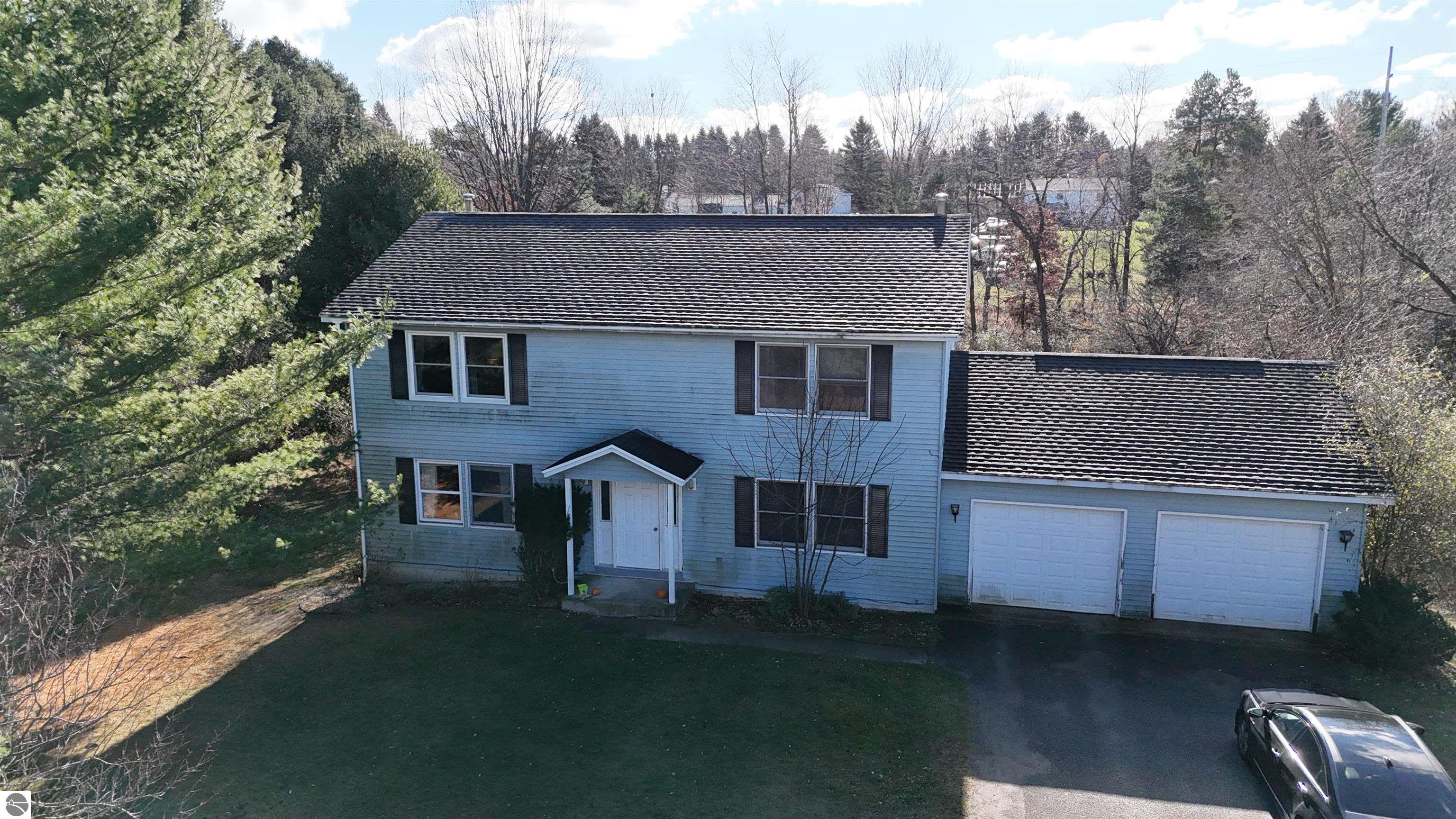 3798 Leeside Lane
