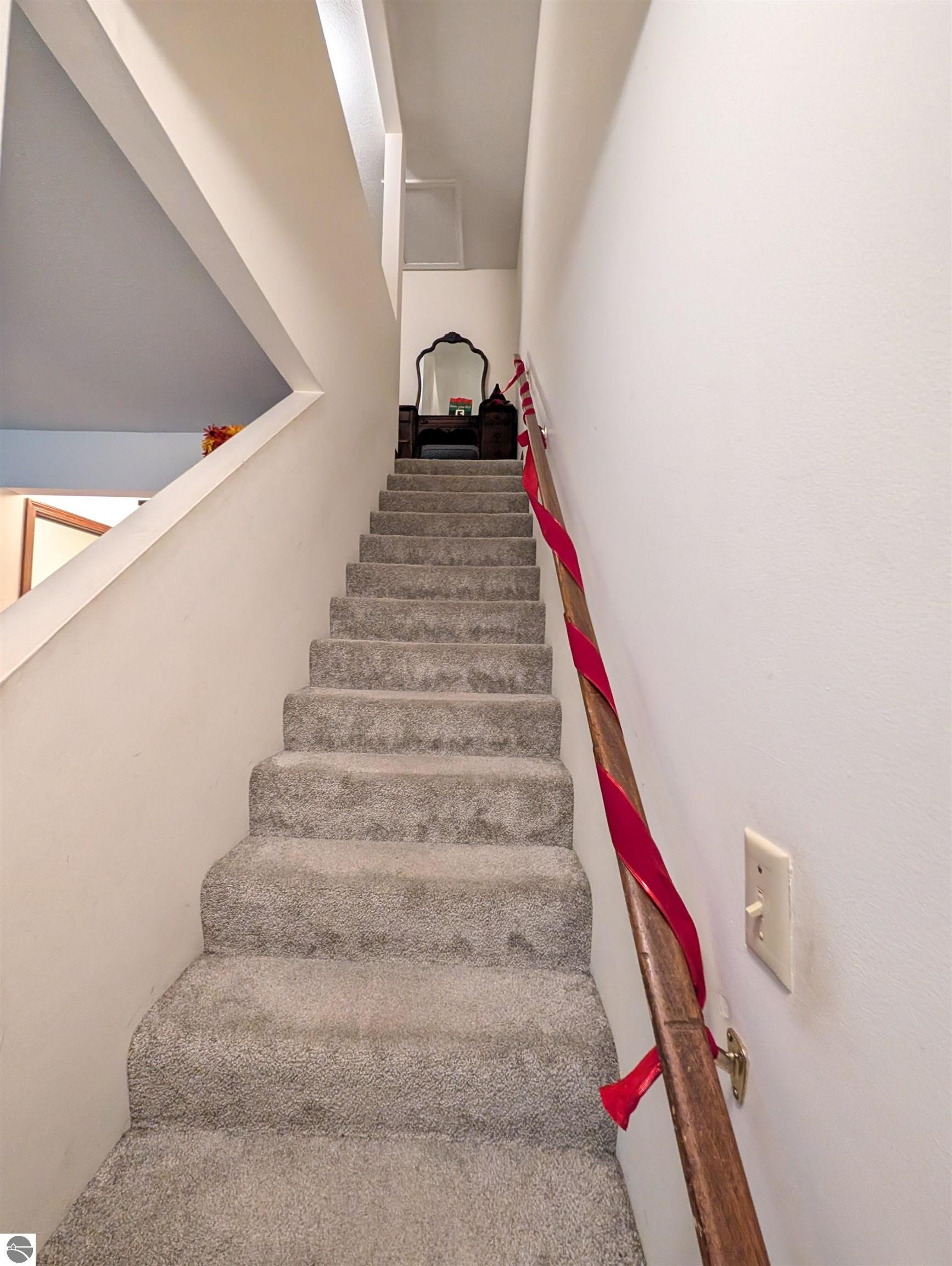 3798 Leeside Lane