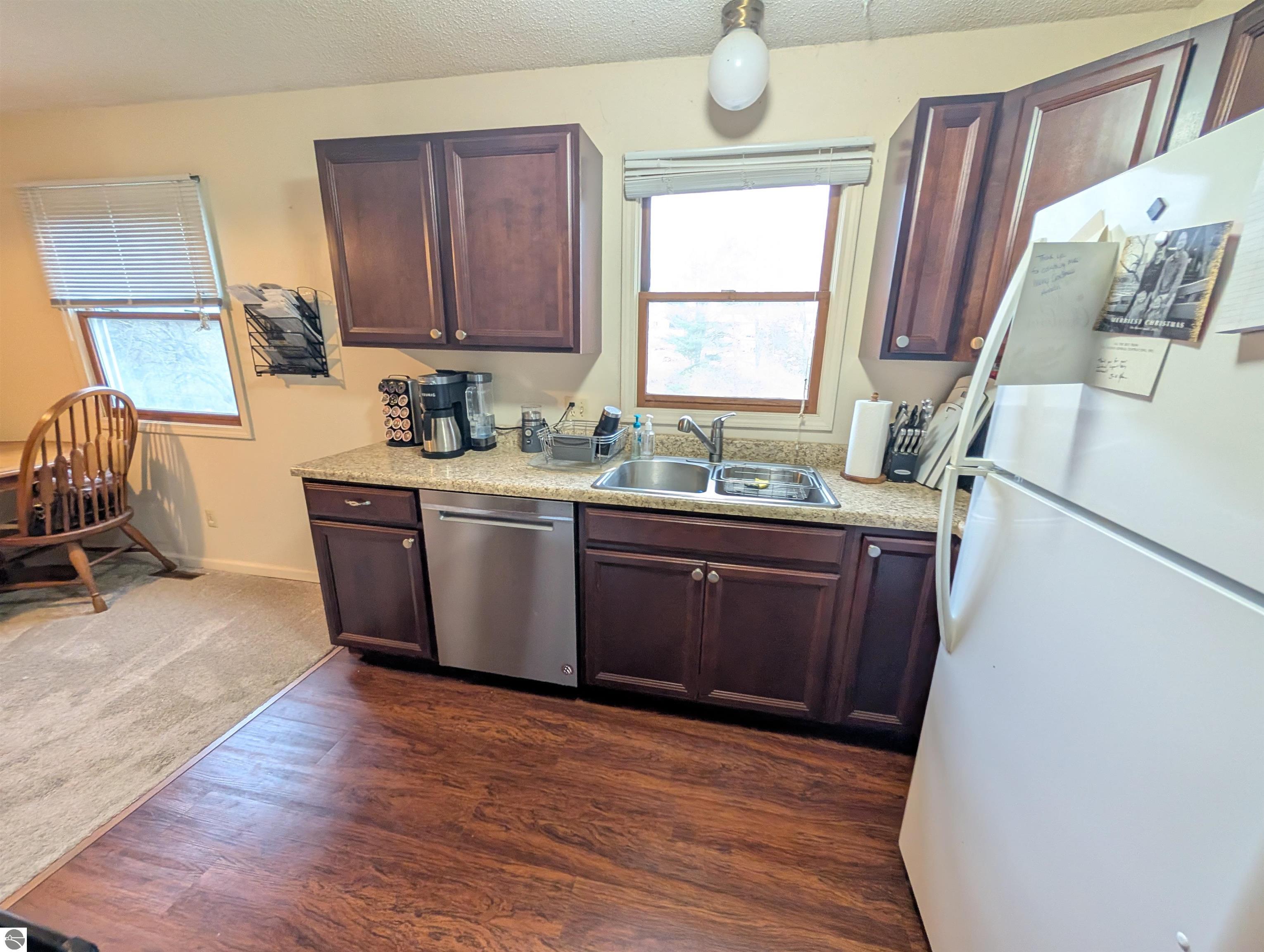 3798 Leeside Lane