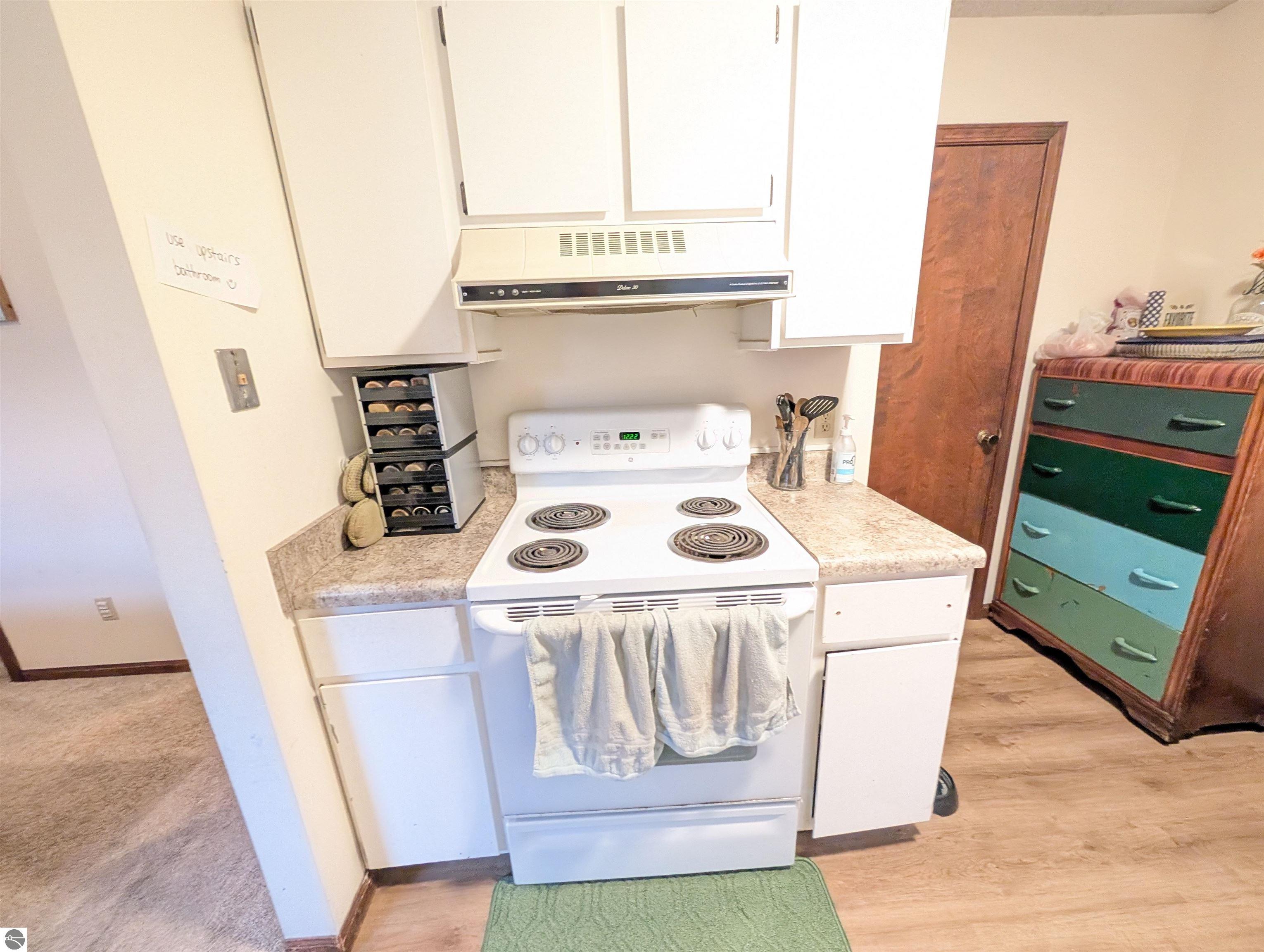 3798 Leeside Lane