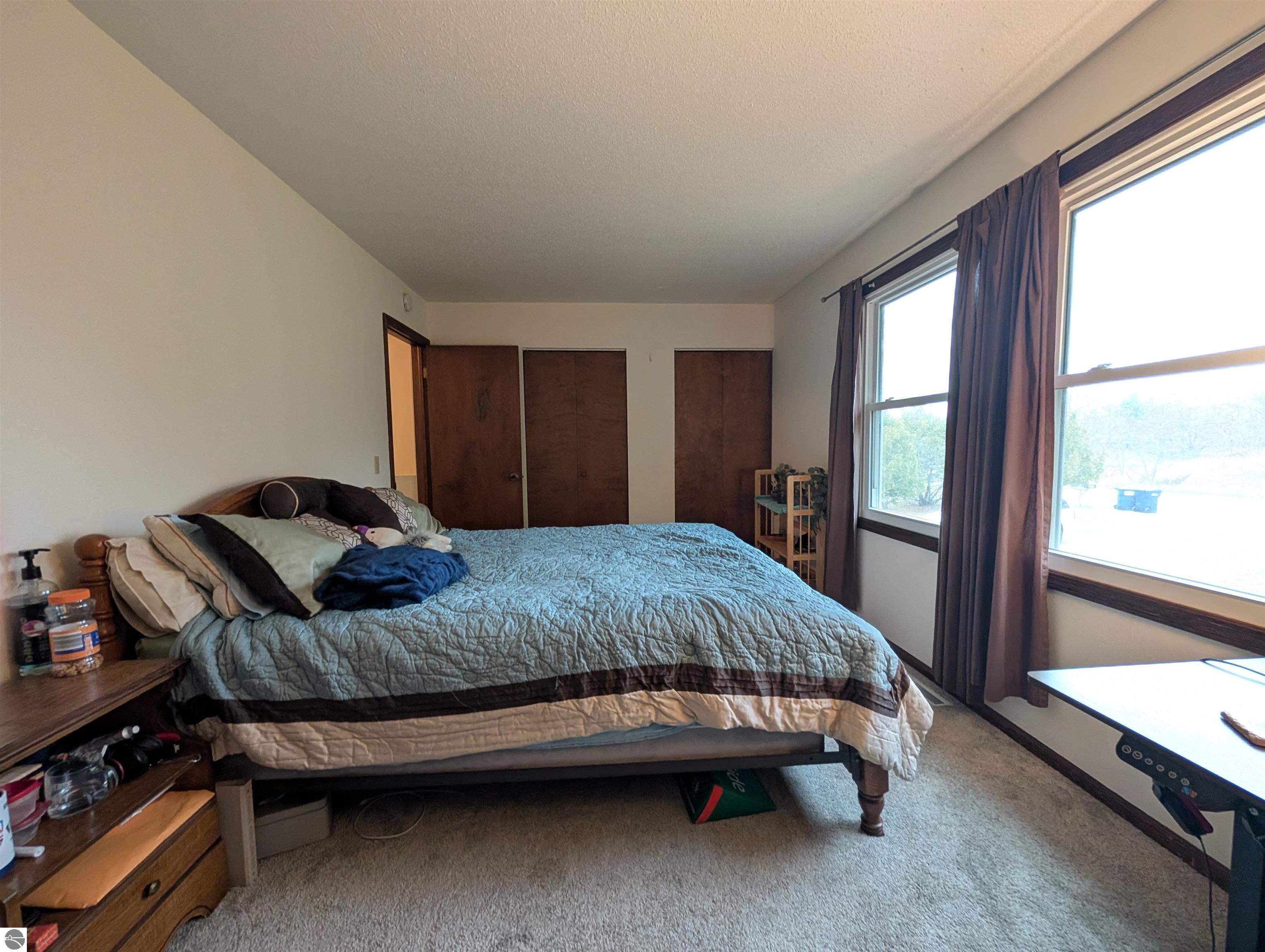 3798 Leeside Lane